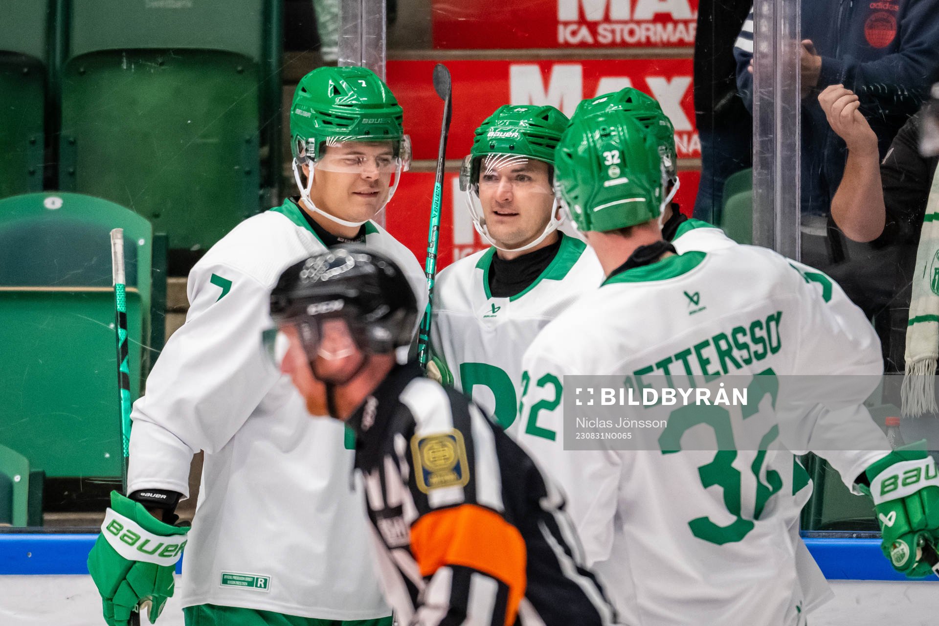 Rögles Erlend Lesund  och Erlend Lesund  jublar