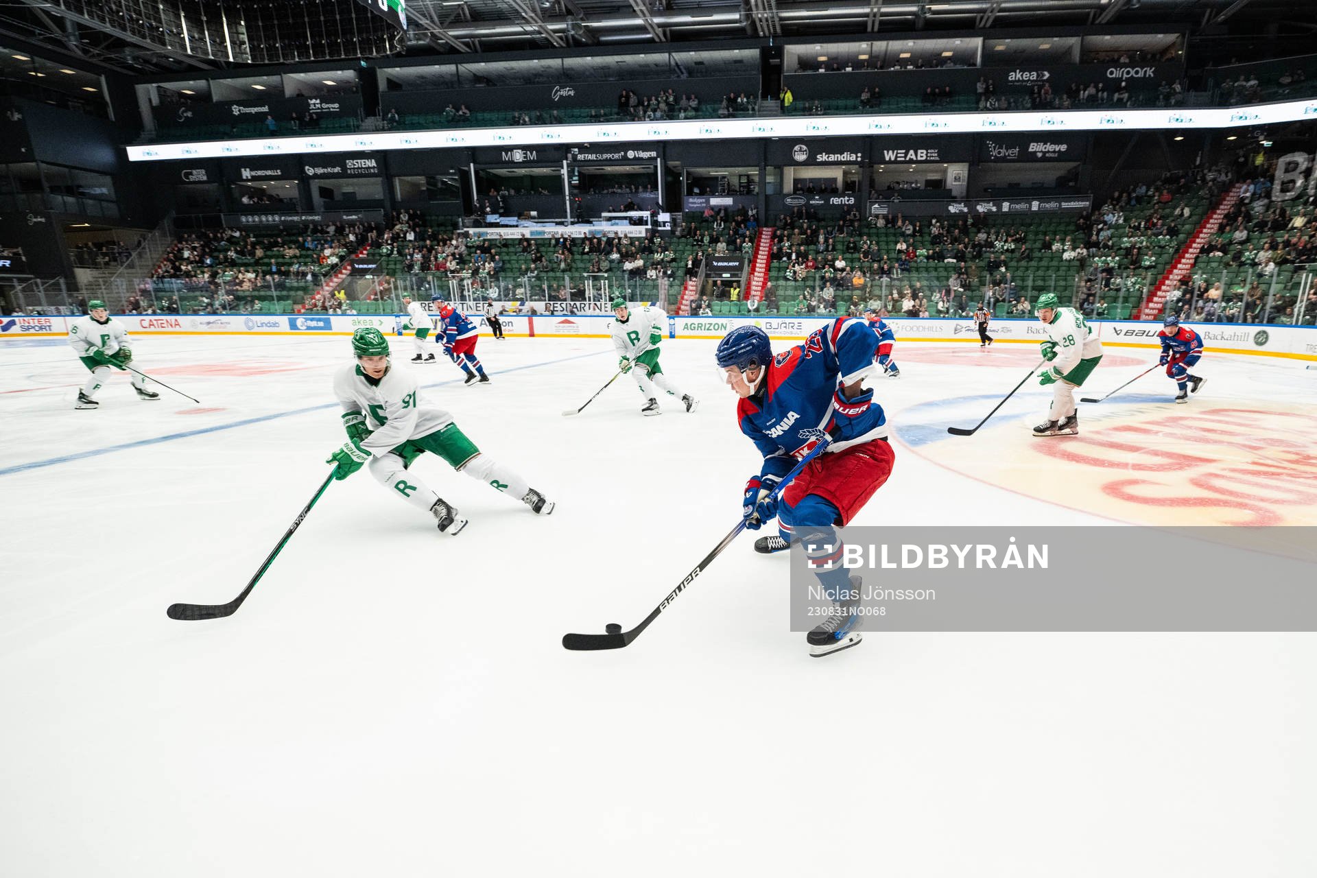 Rögles Adam Tambellini och Oskarshamns Lukas Pilö