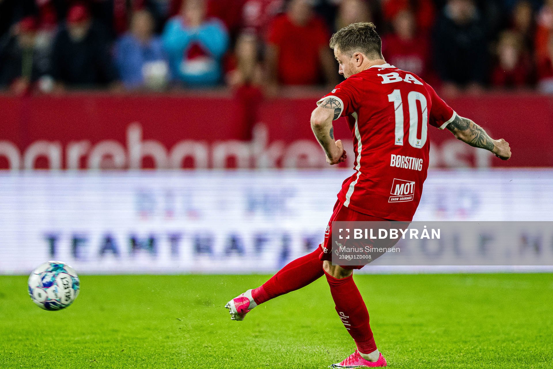 Frederik Børsting of Brann missing a chance to score