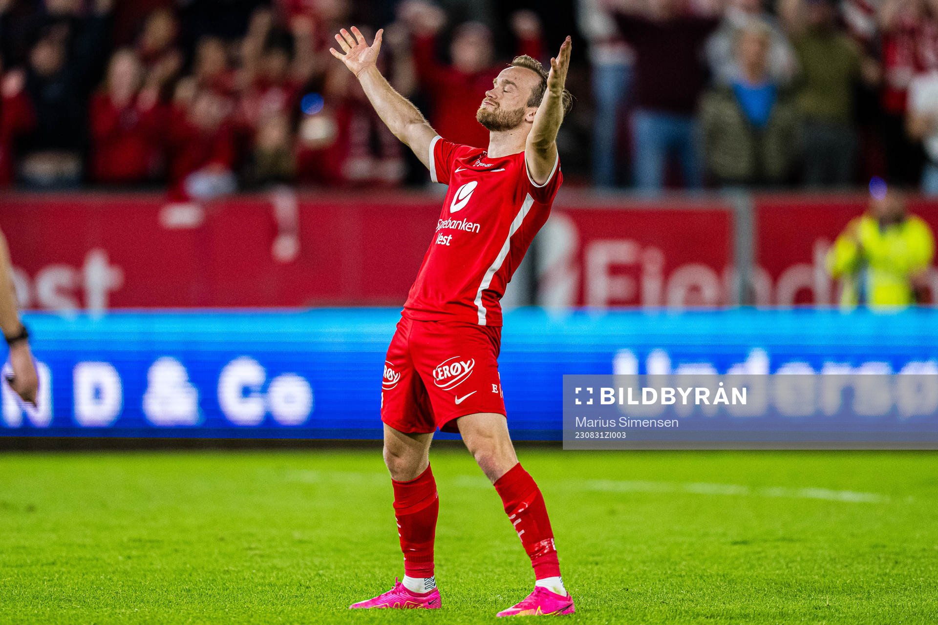 Bård Finne of Brann afterer scoring