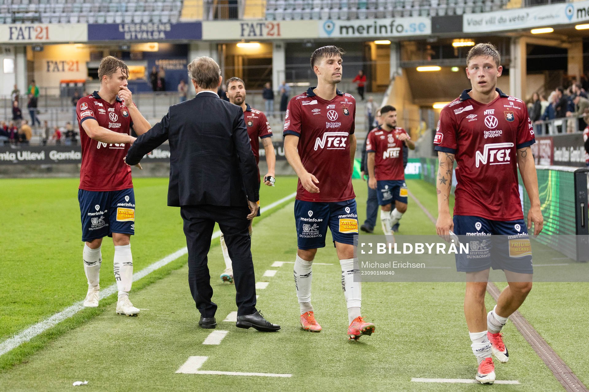 Örgrytes Daniel Paulson och Anton Andreasson  deppar