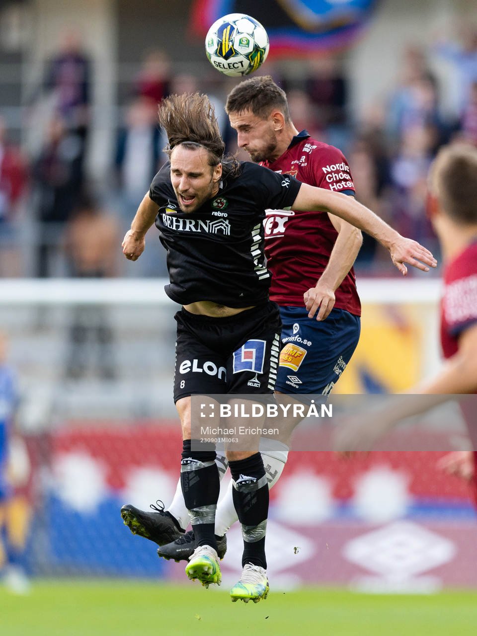 Örebros Kevin Walker och Örgrytes Erion Sadiku
