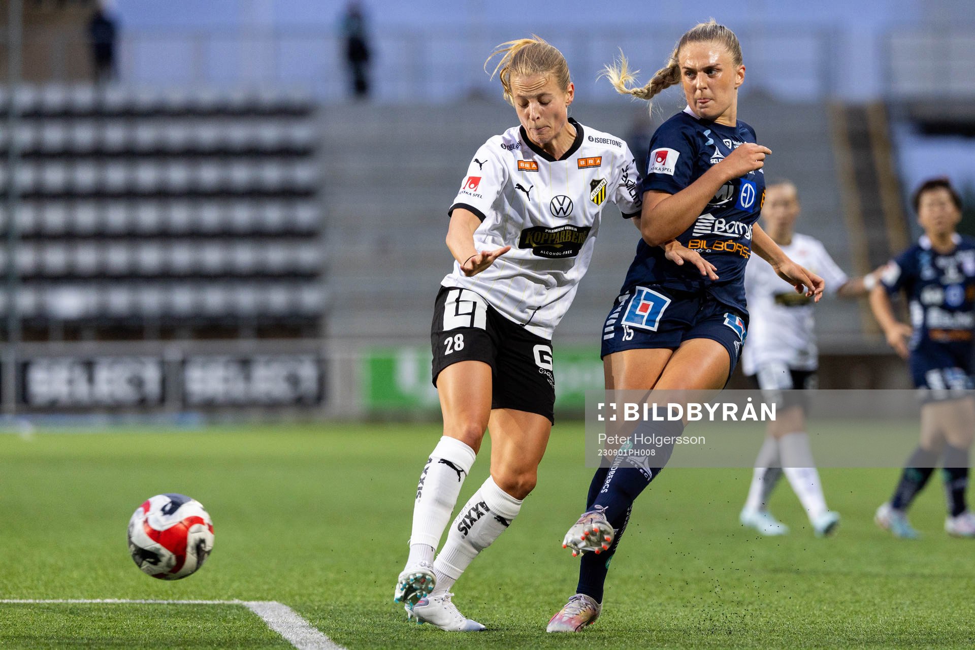 Häckens Anna Anvegård och Linköpings Lisa Björk