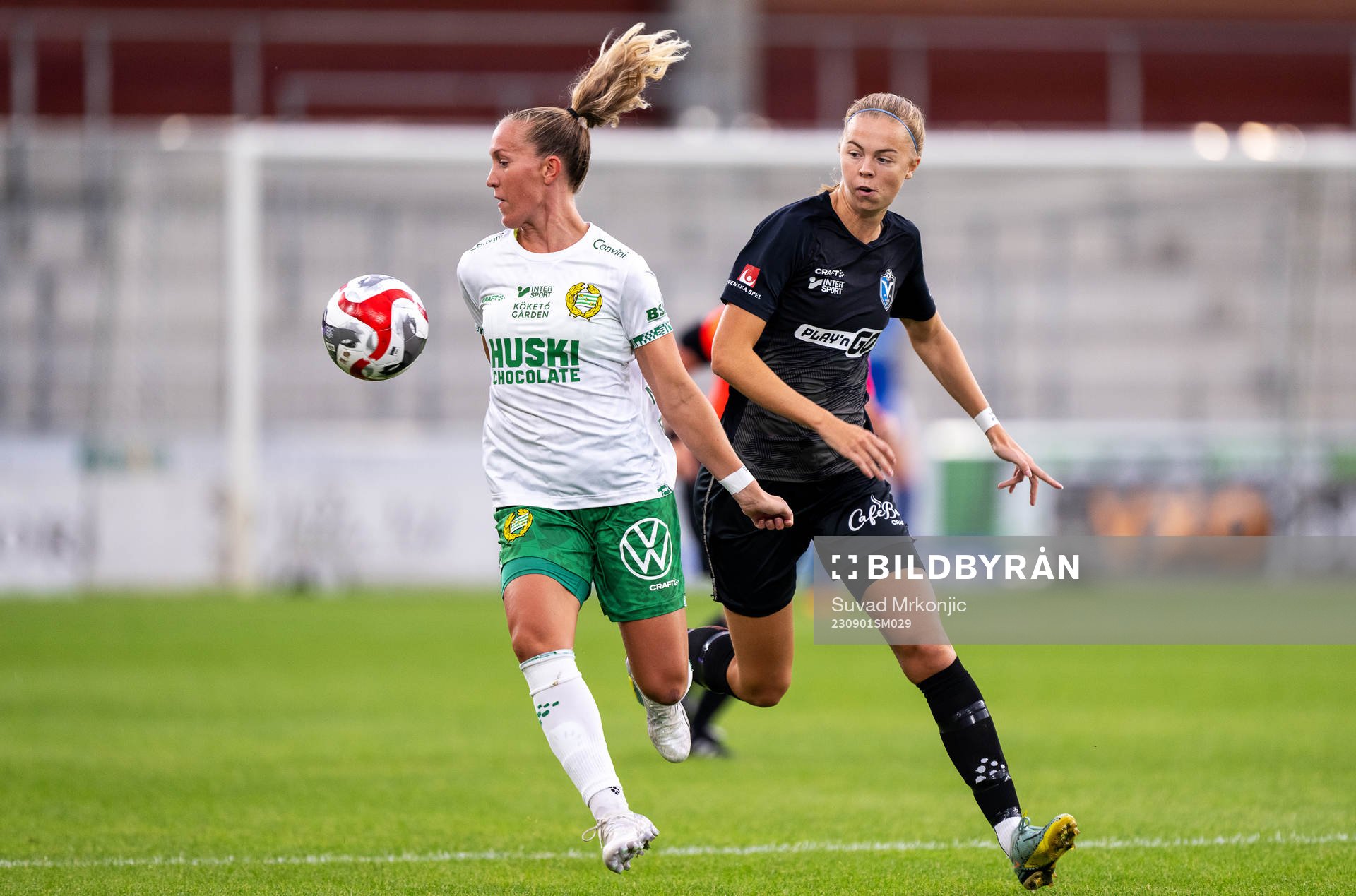 Hammarbys Julia Roddar och Växjö DFFs Elin Nilsson