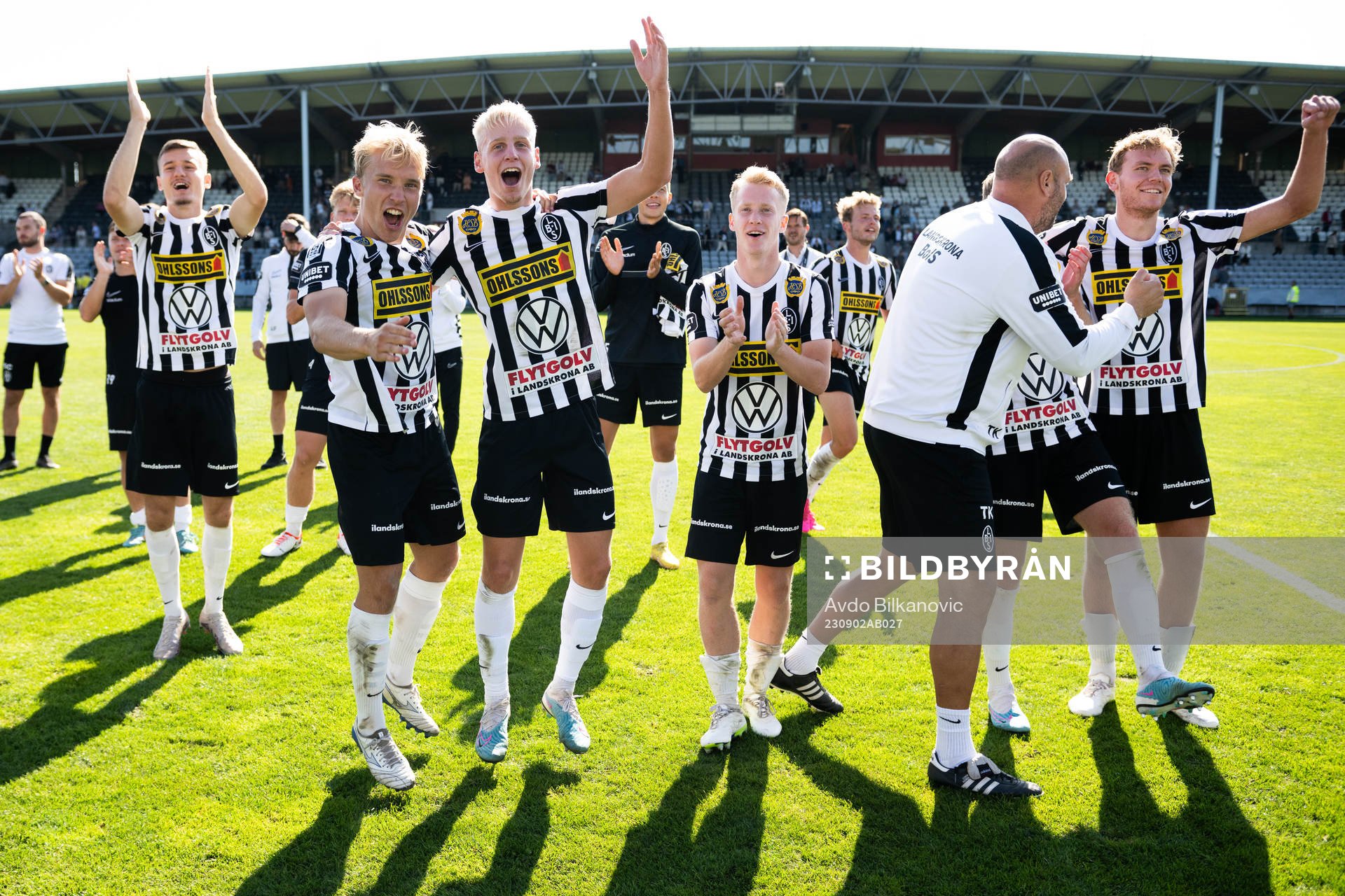 Landskronas spelare jublar