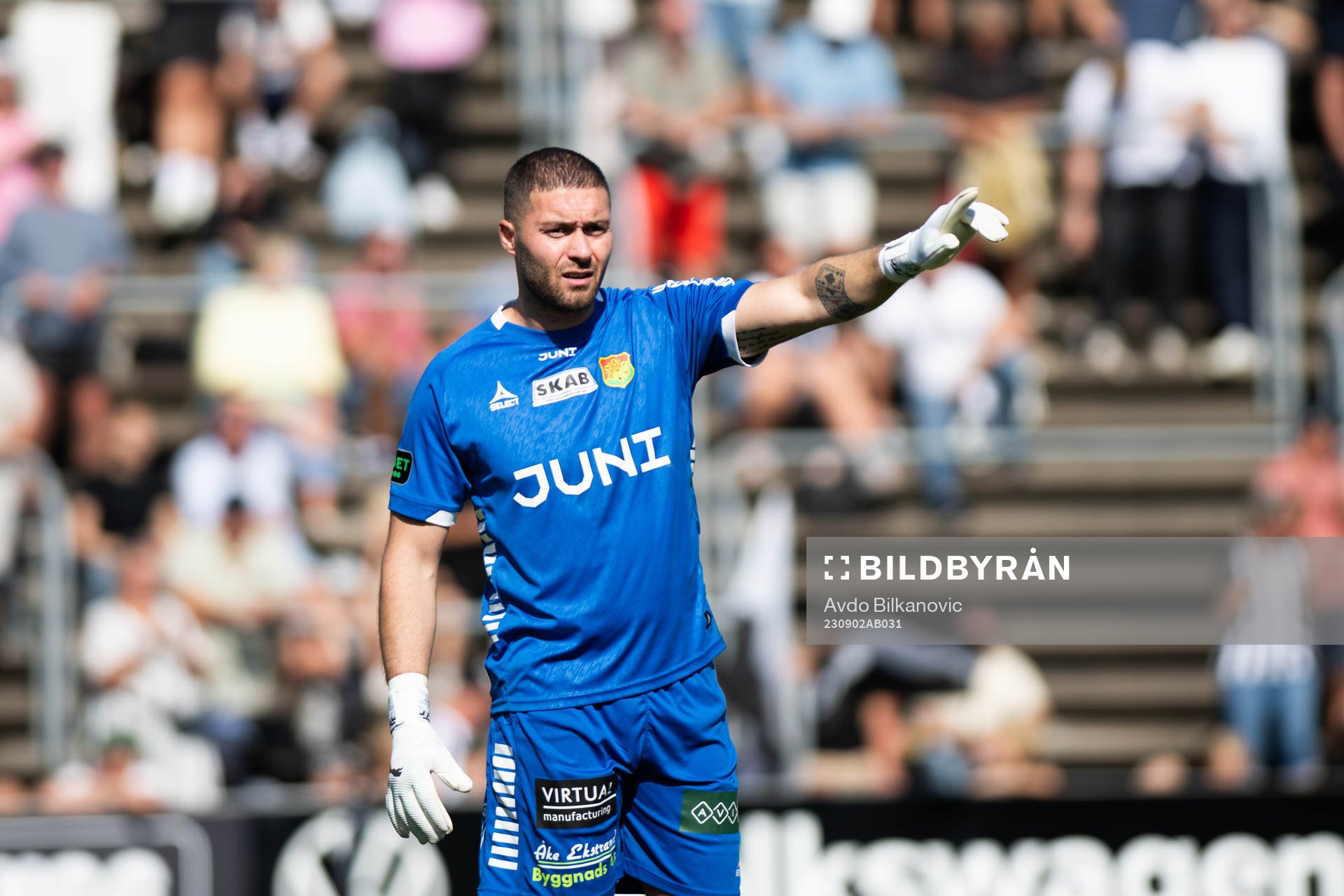 GAISs målvakt Mergim Krasniqi under fotbollsmatchen i Superettan mellan Landskrona och GAIS den 2 september 2023 i Landskrona. 