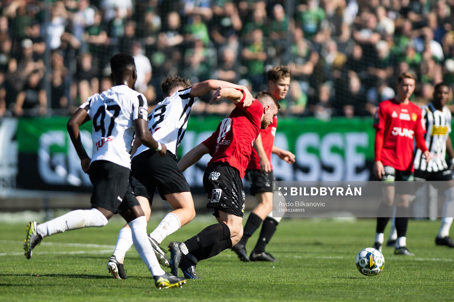 Landskronas Max Nilsson drar GAISs Dino Salihovic