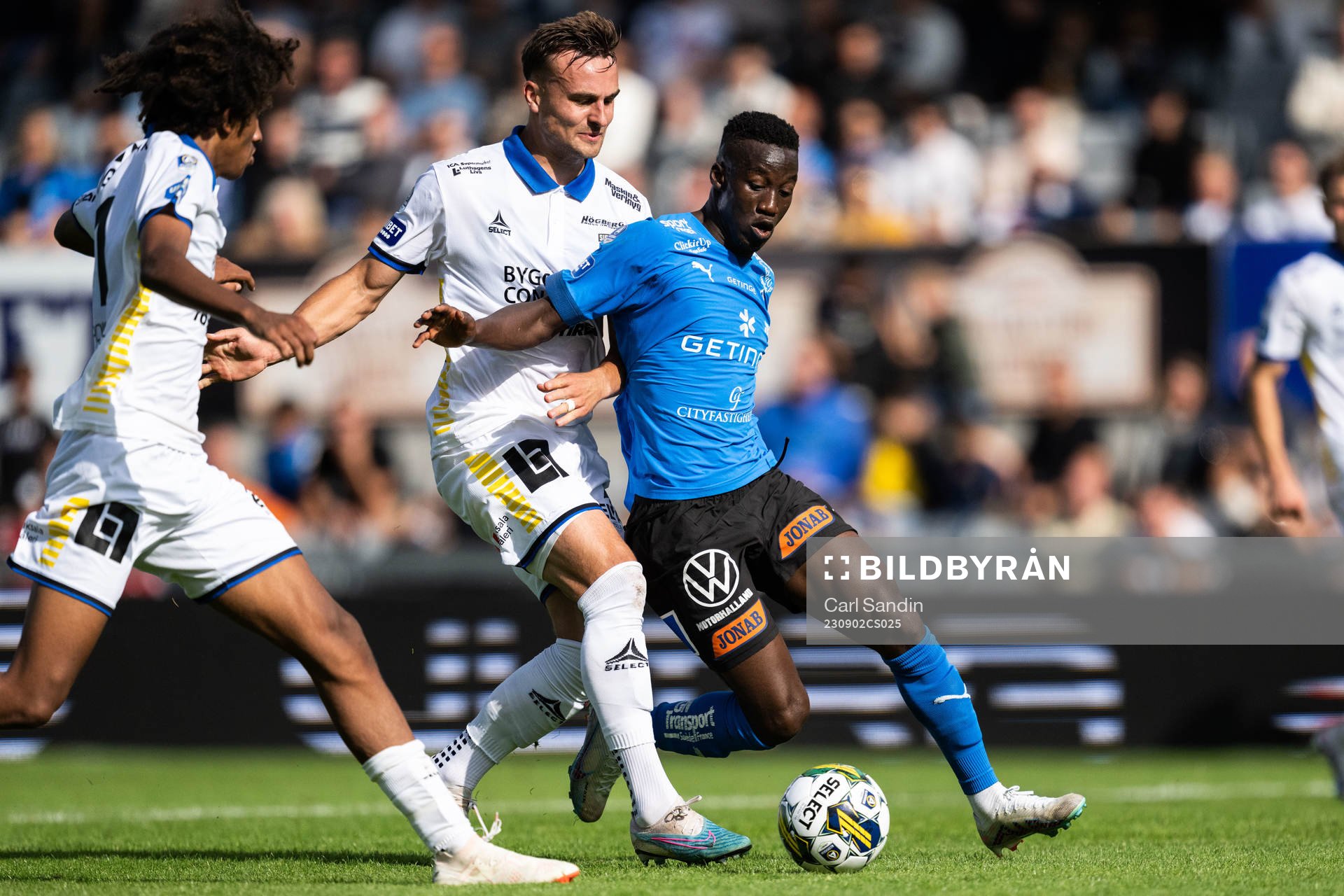 Sirius Henrik Castegren och Halmstads Naeem Mohammed