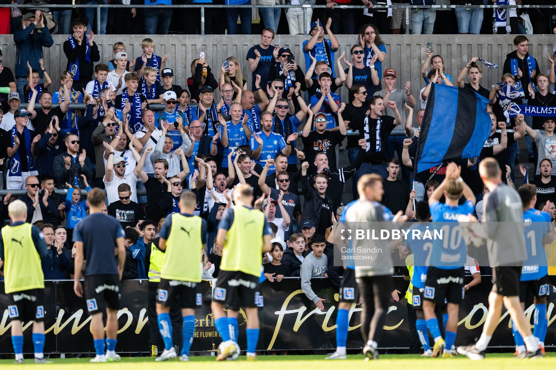 Halmstads supportrar jublar