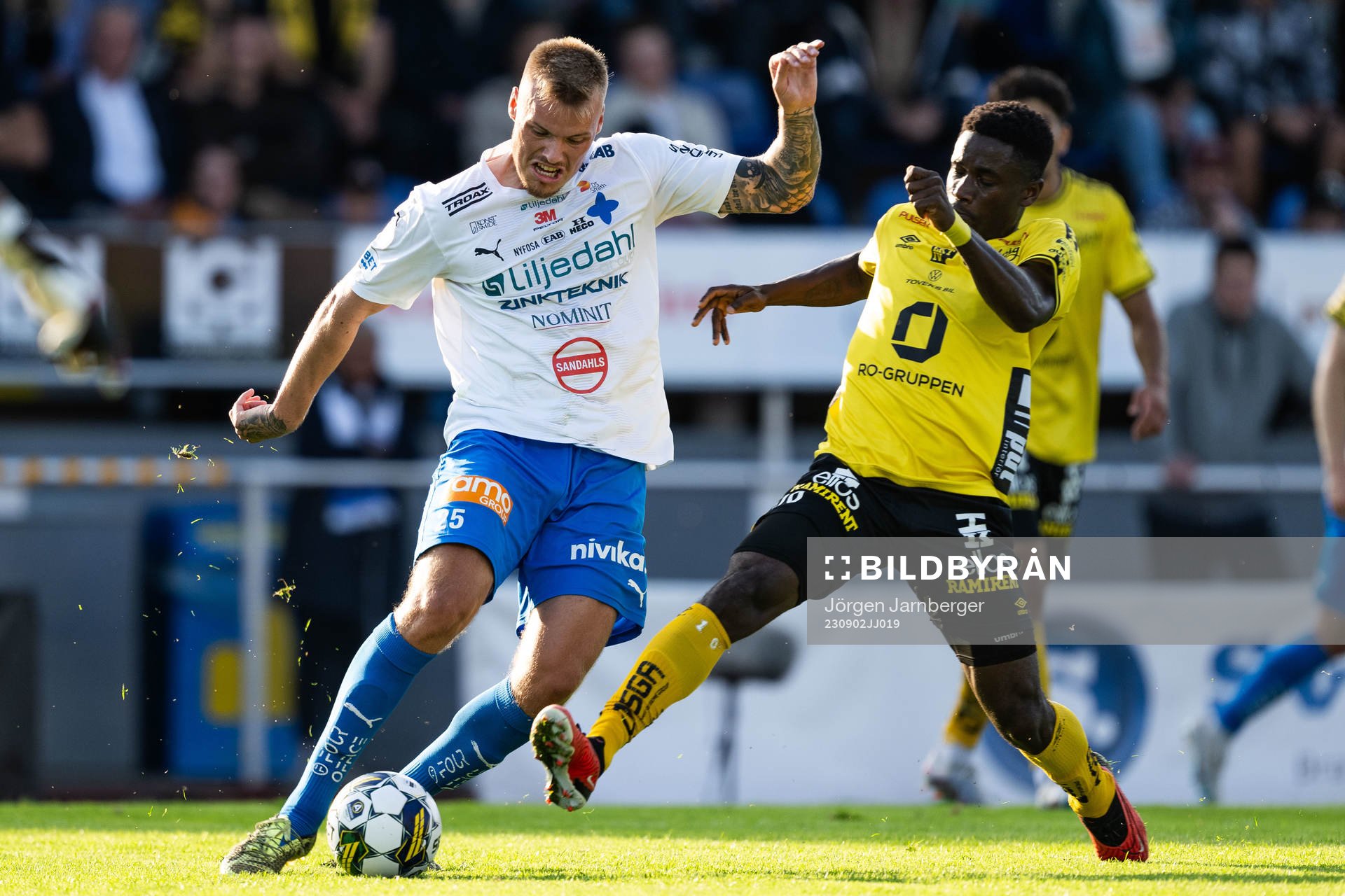 Värnamos Victor Eriksson och Elfsborgs Michael Baidoo