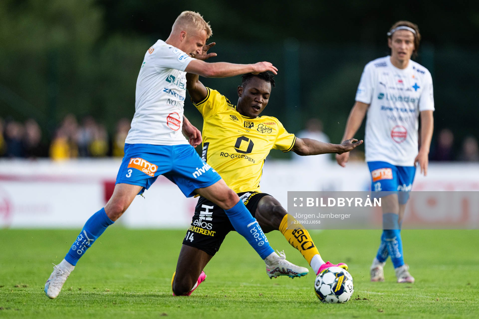 Värnamos Viktor Bergh och Elfsborgs Jalal Abdullai