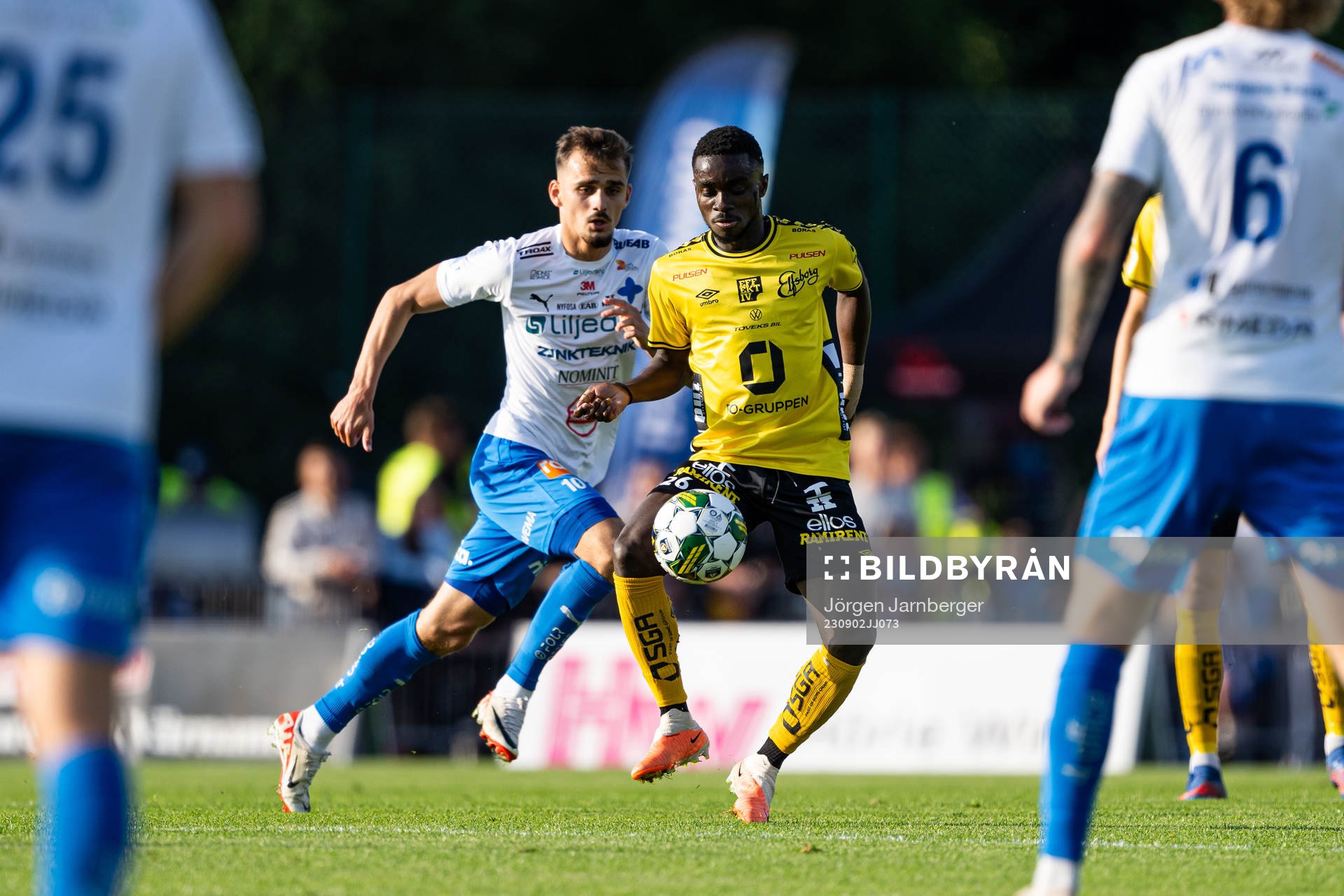 Värnamos Ajdin Zeljkovic och Elfsborgs Emmanuel Boateng