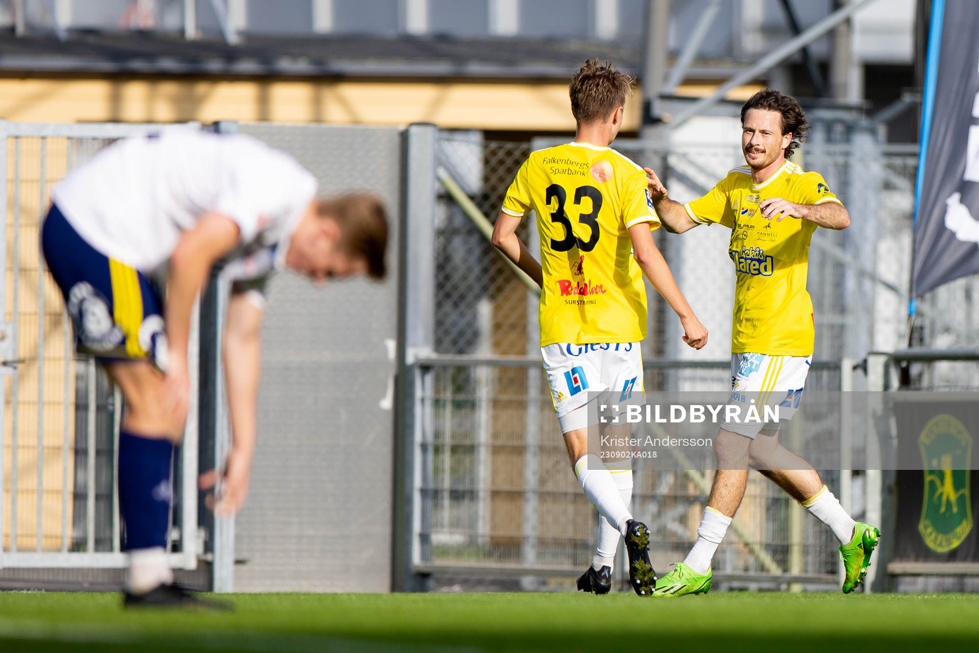 Falkenbergs Rasmus Andersson jublar efter 2-0 under fotbollsmatchen i Ettan södra mellan Falkenberg och Ängelholm den 2 september 2023 i Falkenberg.