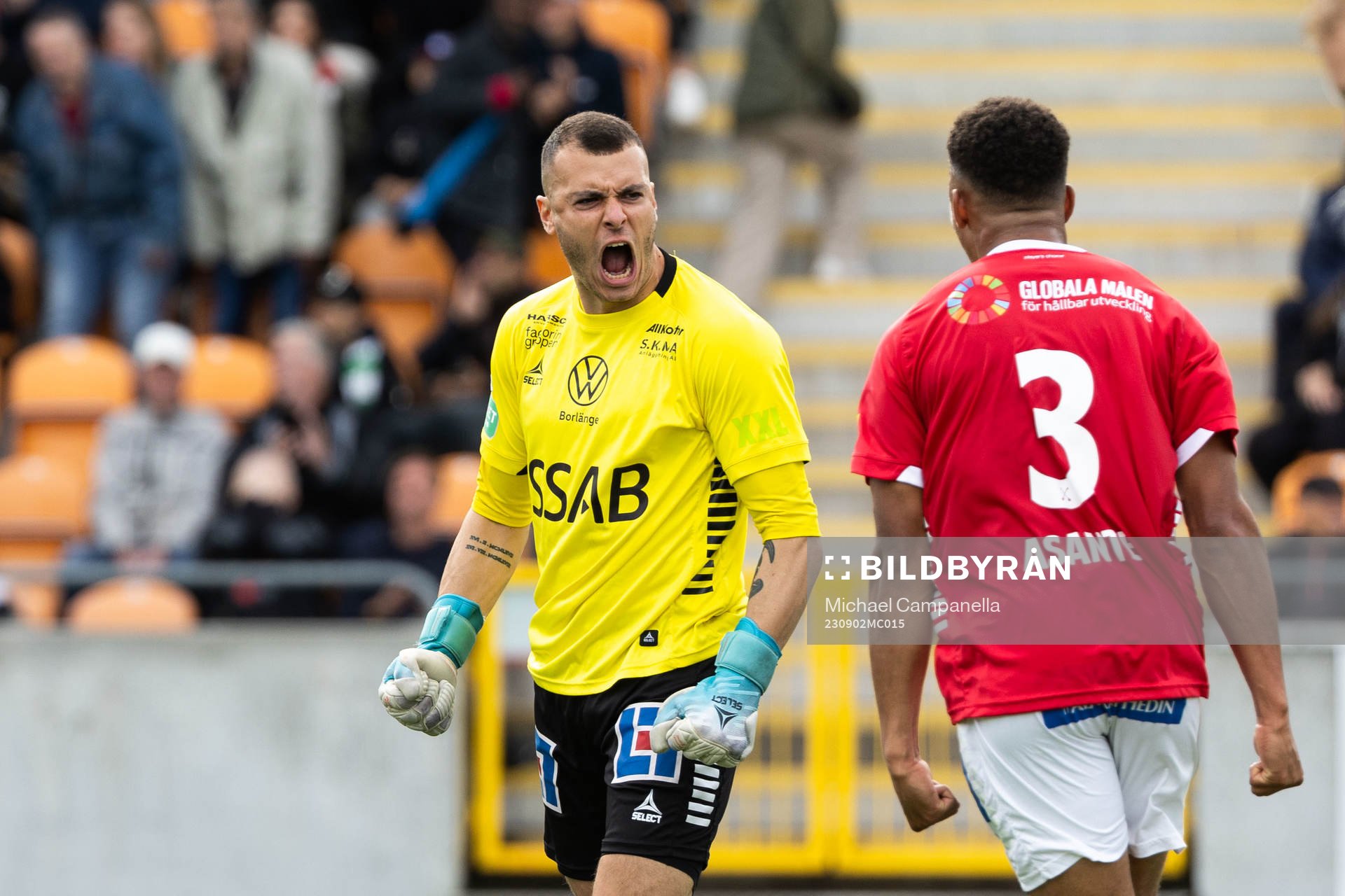 Brages målvakt Andre Bernardini och Eirik Asante Gayi
