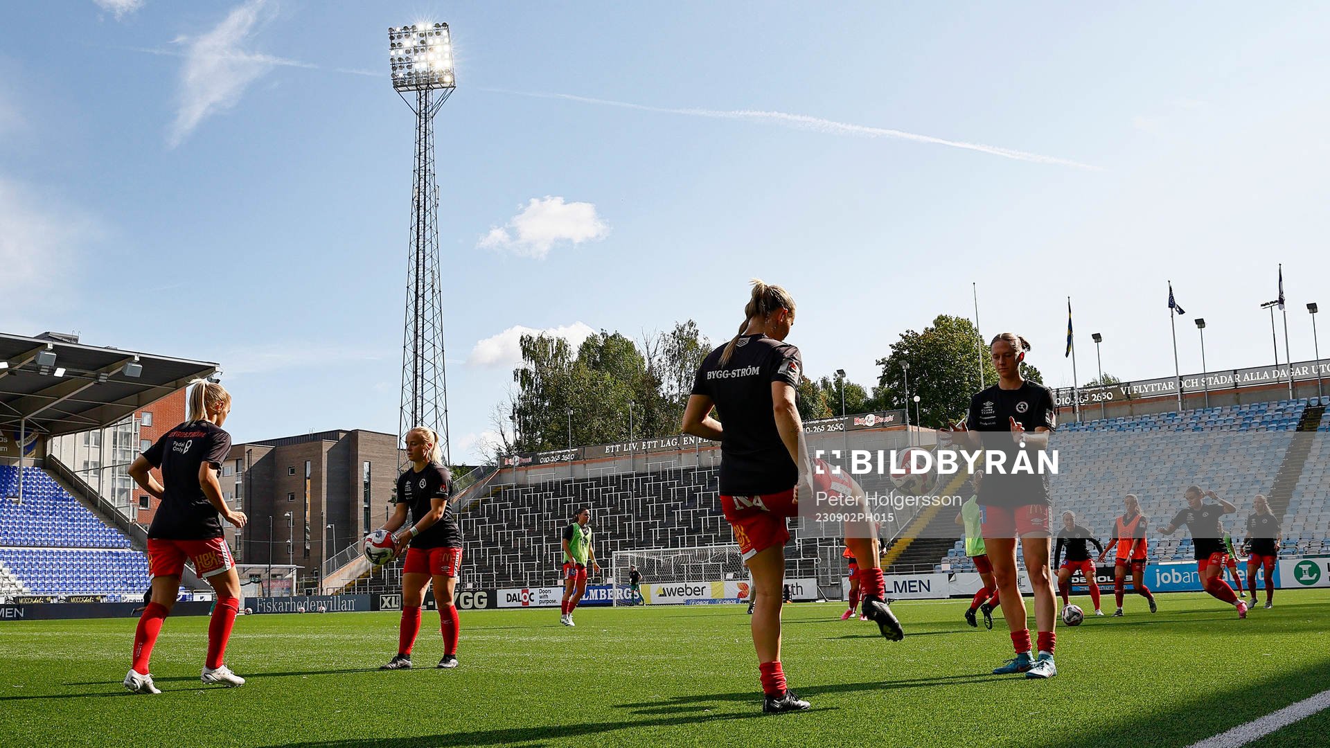 Örebros spelare värmer upp