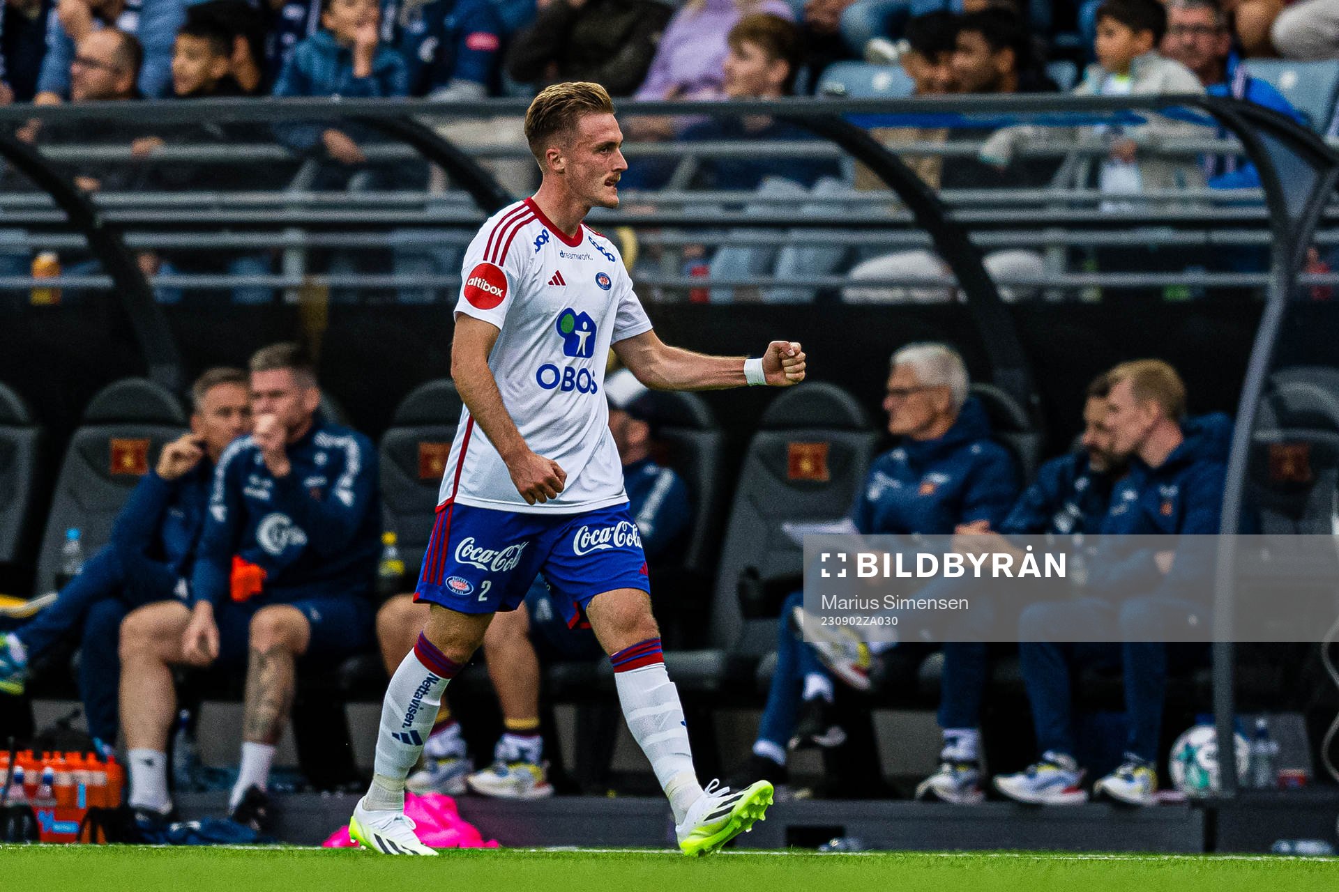 Christian Borchgrevink of Vålerenga celebrates