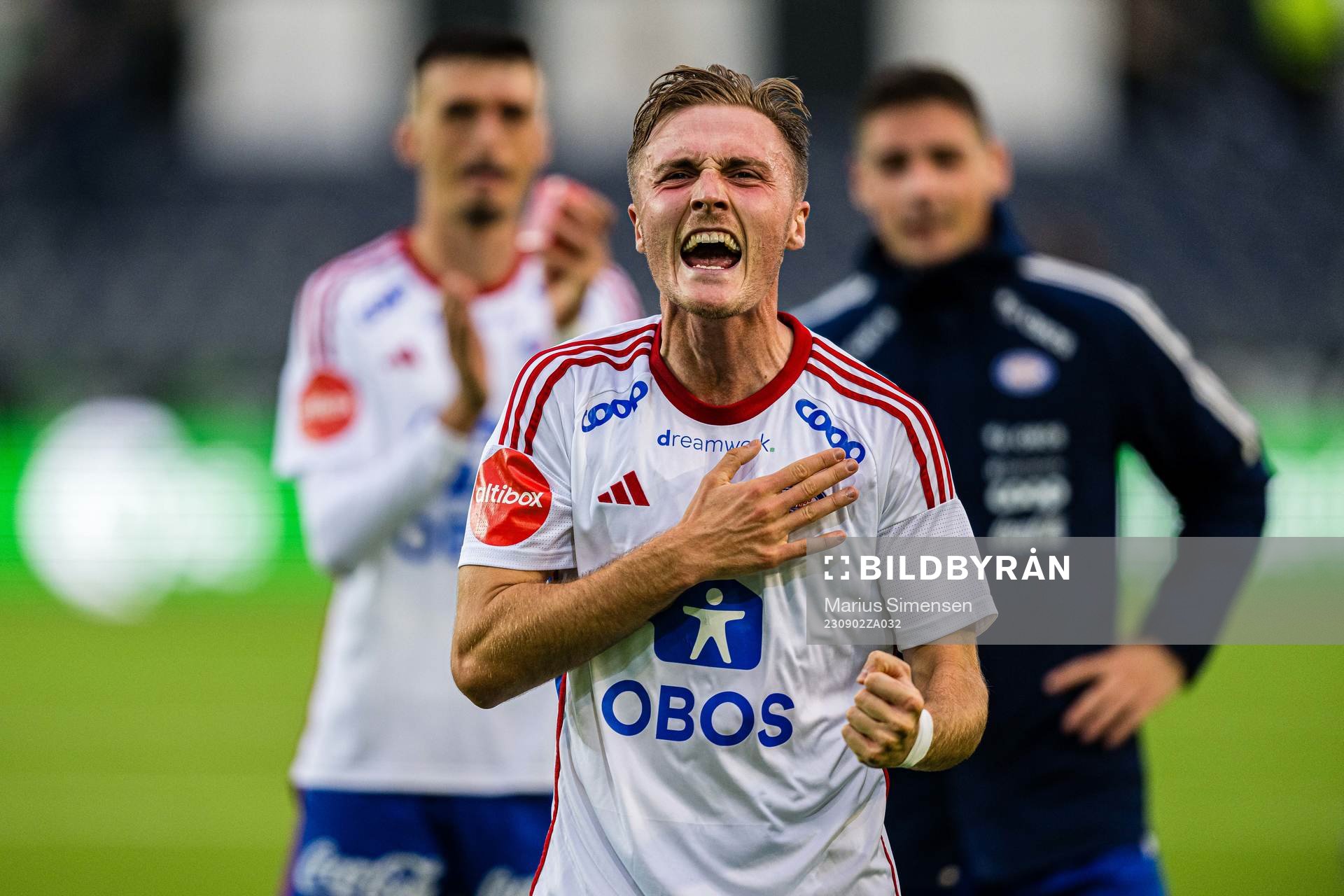 Christian Borchgrevink of Vålerenga celebrates