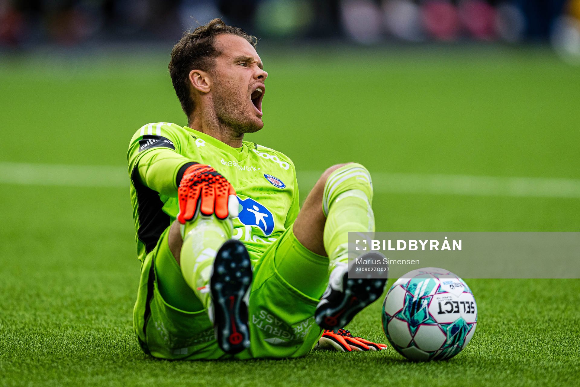 Jacob Storevik of Vålerenga in pain