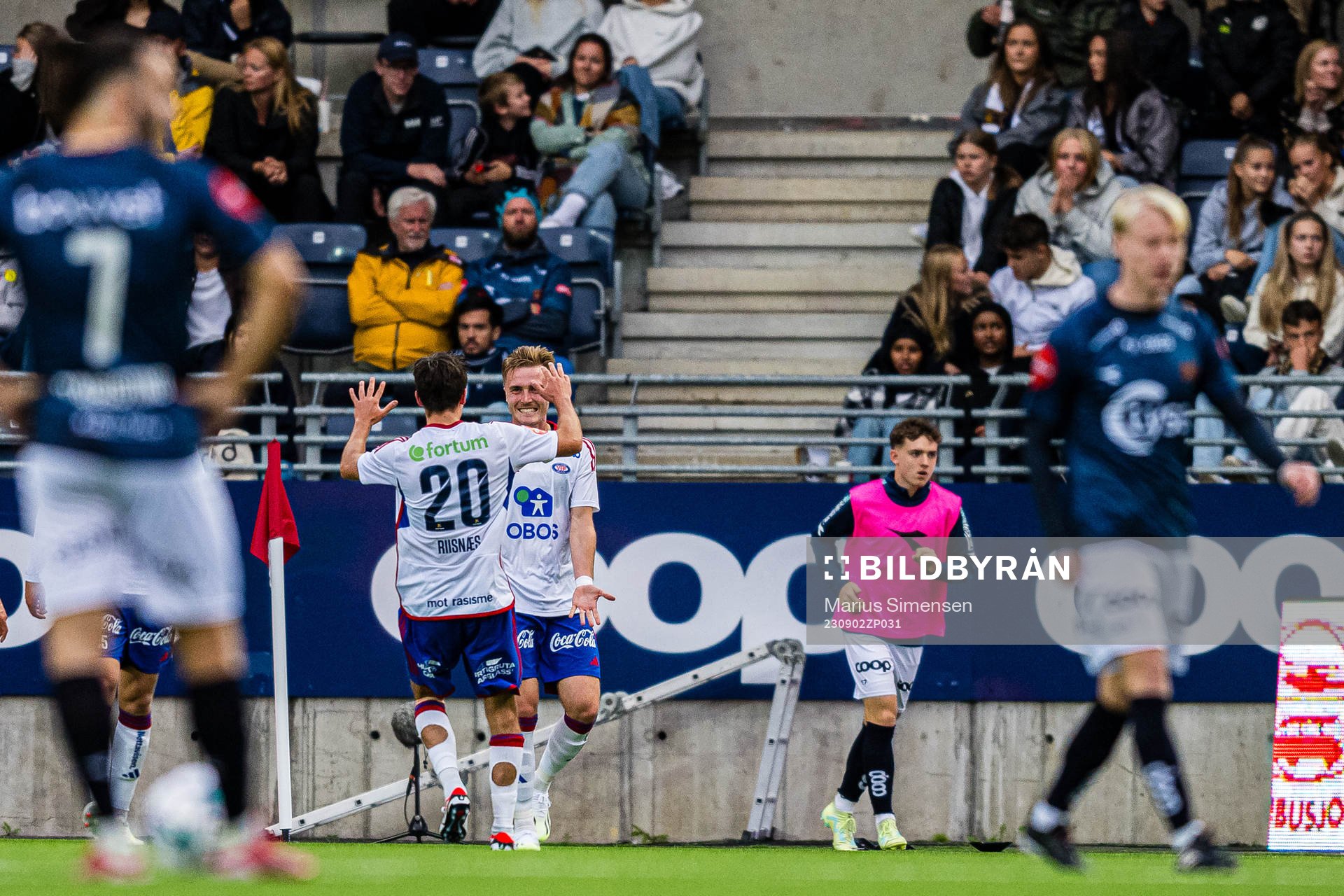 Christian Borchgrevink of Vålerenga celebrates