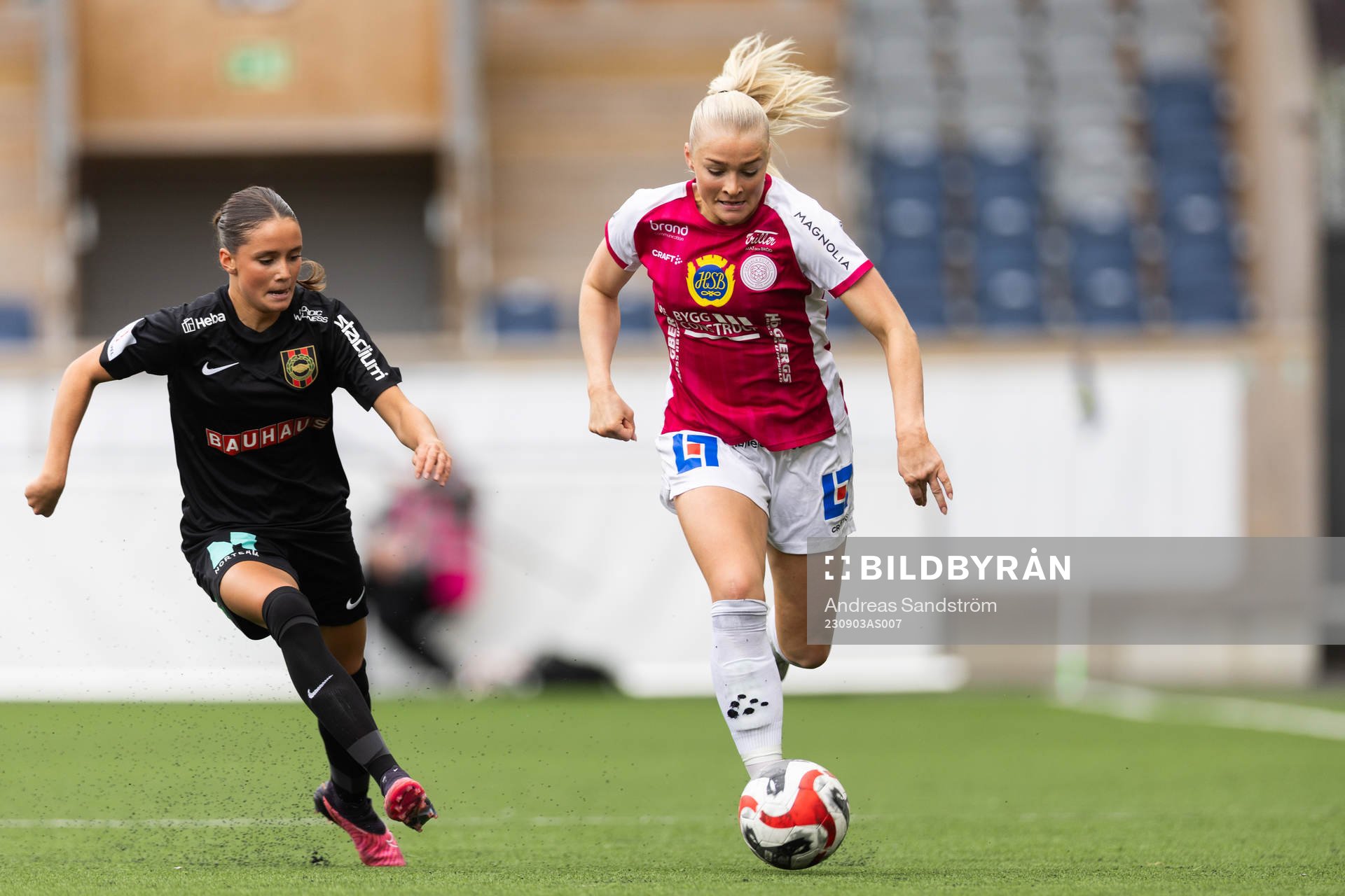 IK Uppsalas Klara Folkesson och Brommapojkarnas Vera Blom