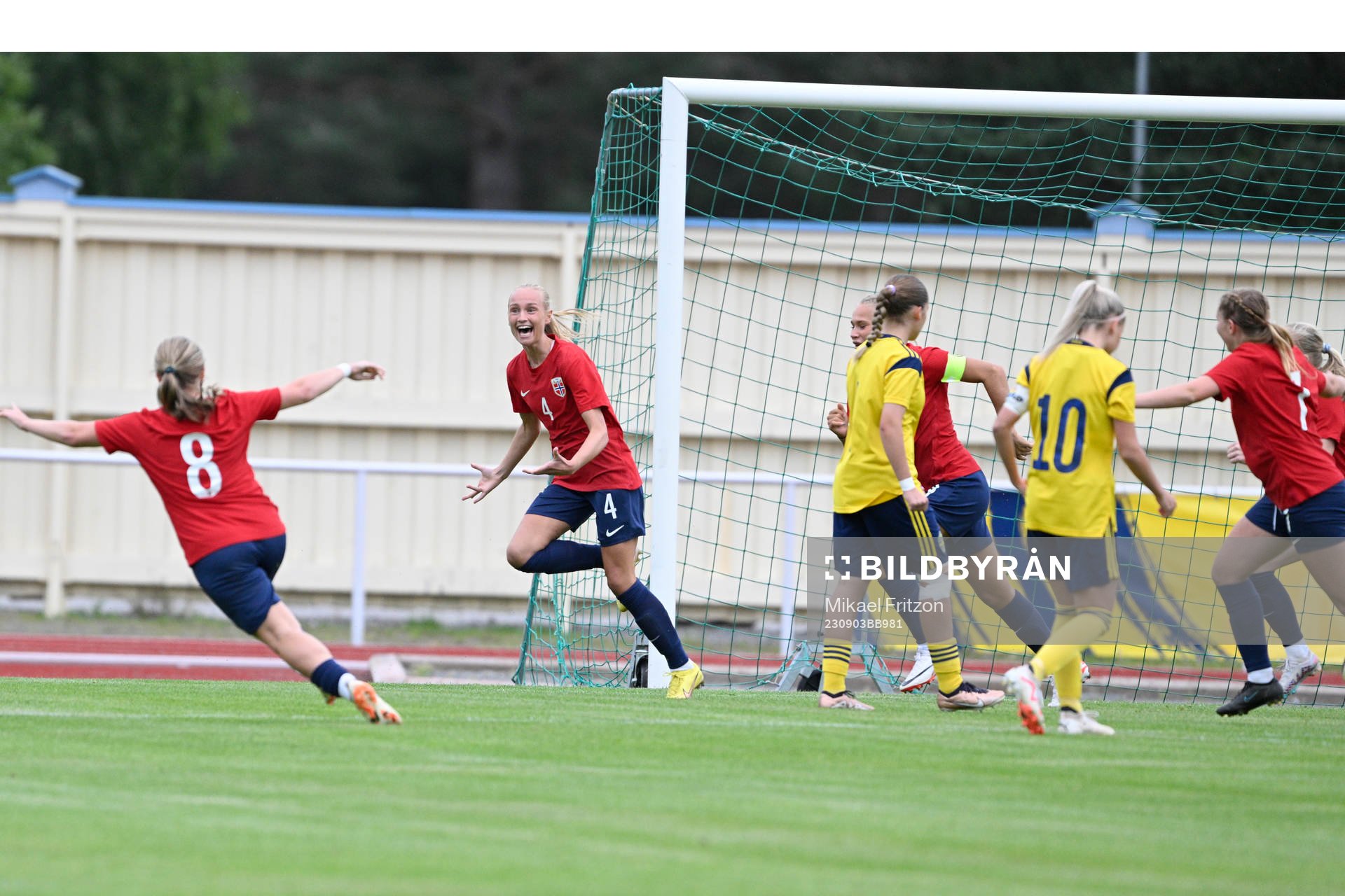 Norges Josefine Thorsnes Lefdal jublar