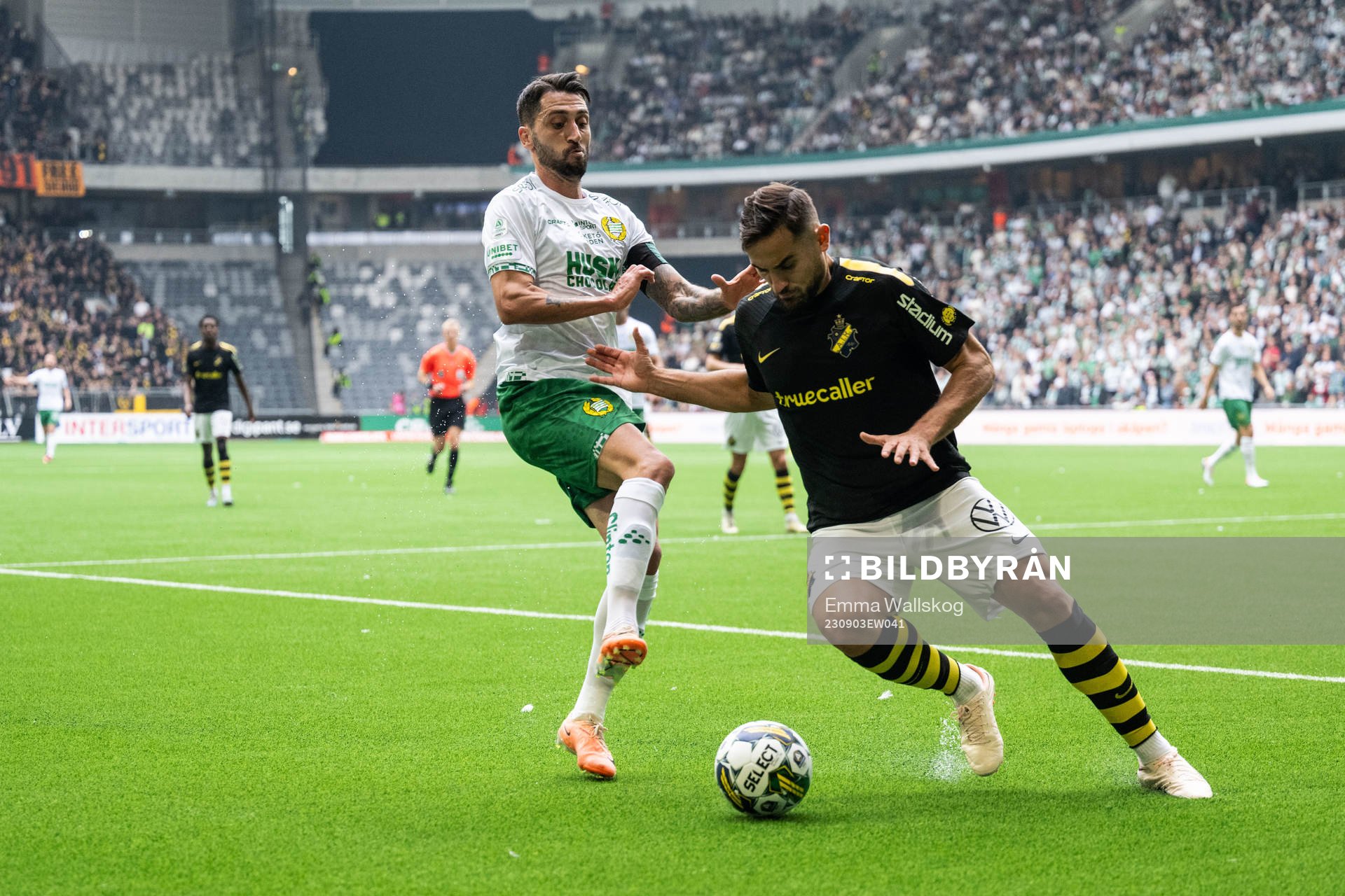 Hammarbys Nahir Besara och AIKs Sotirios Papagiannopoulos