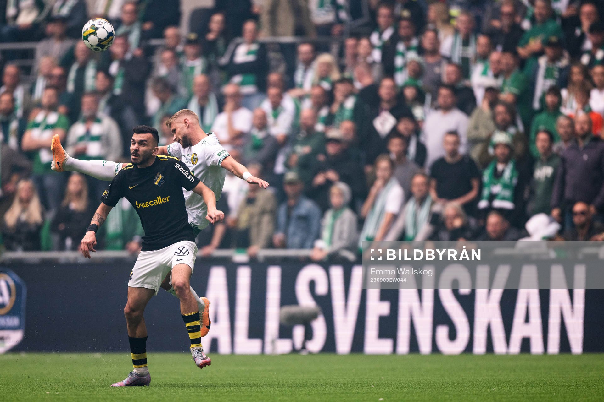 AIKs Ioannis Pittas och Hammarbys Simon Strand