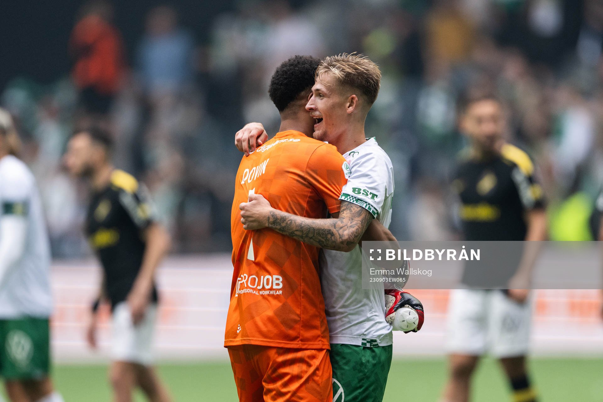 Hammarbys Oliver Dovin och Fredrik Hammar jublar