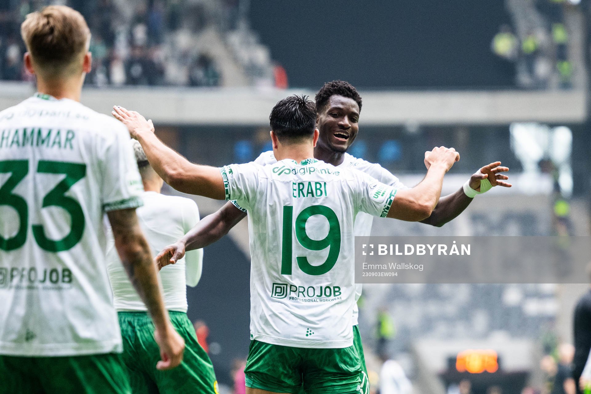 Hammarbys Jusef Erabi och Nathaniel Adjei jublar