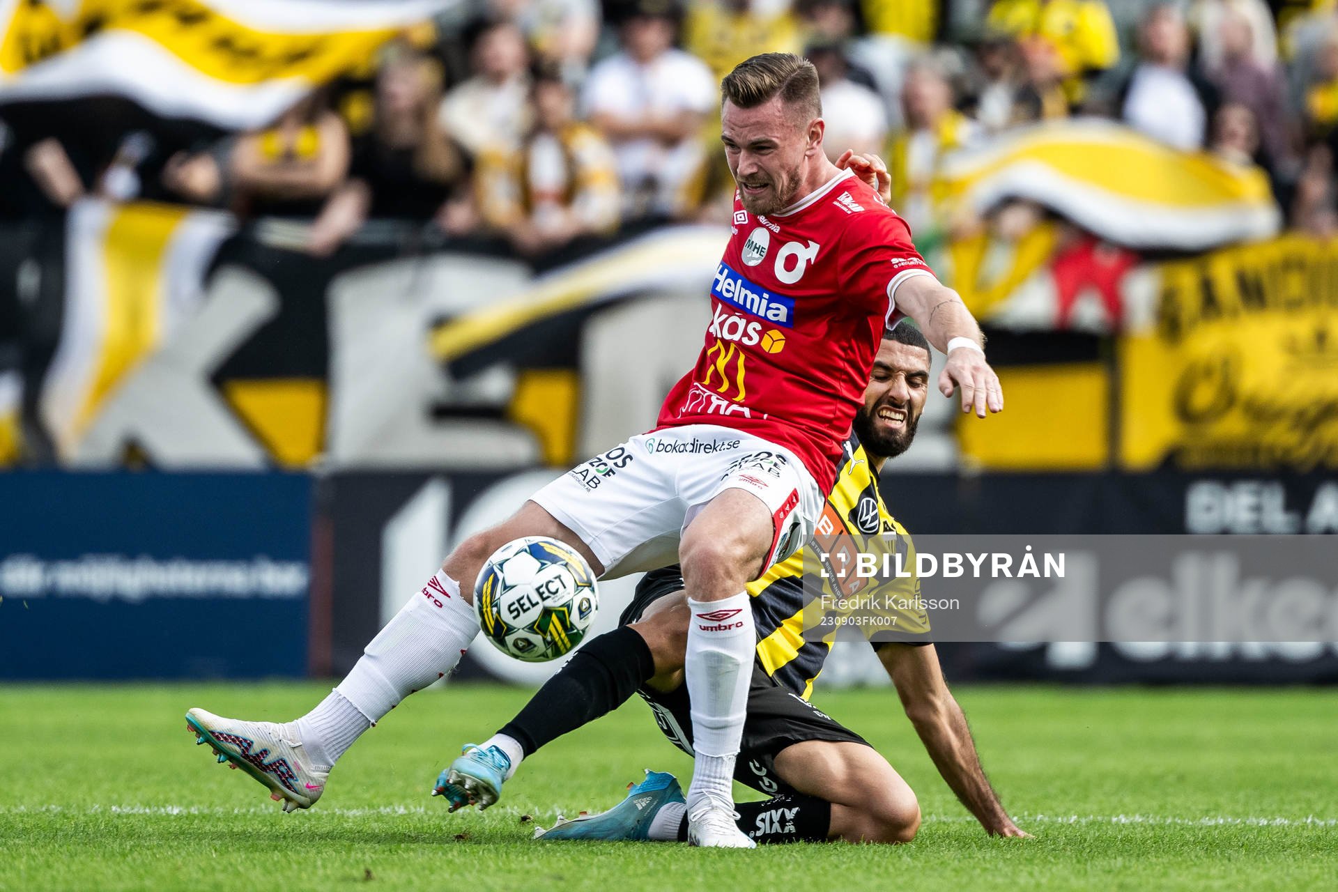 Degerfors Rasmus Örqvist och Häckens Aiham Ousou
