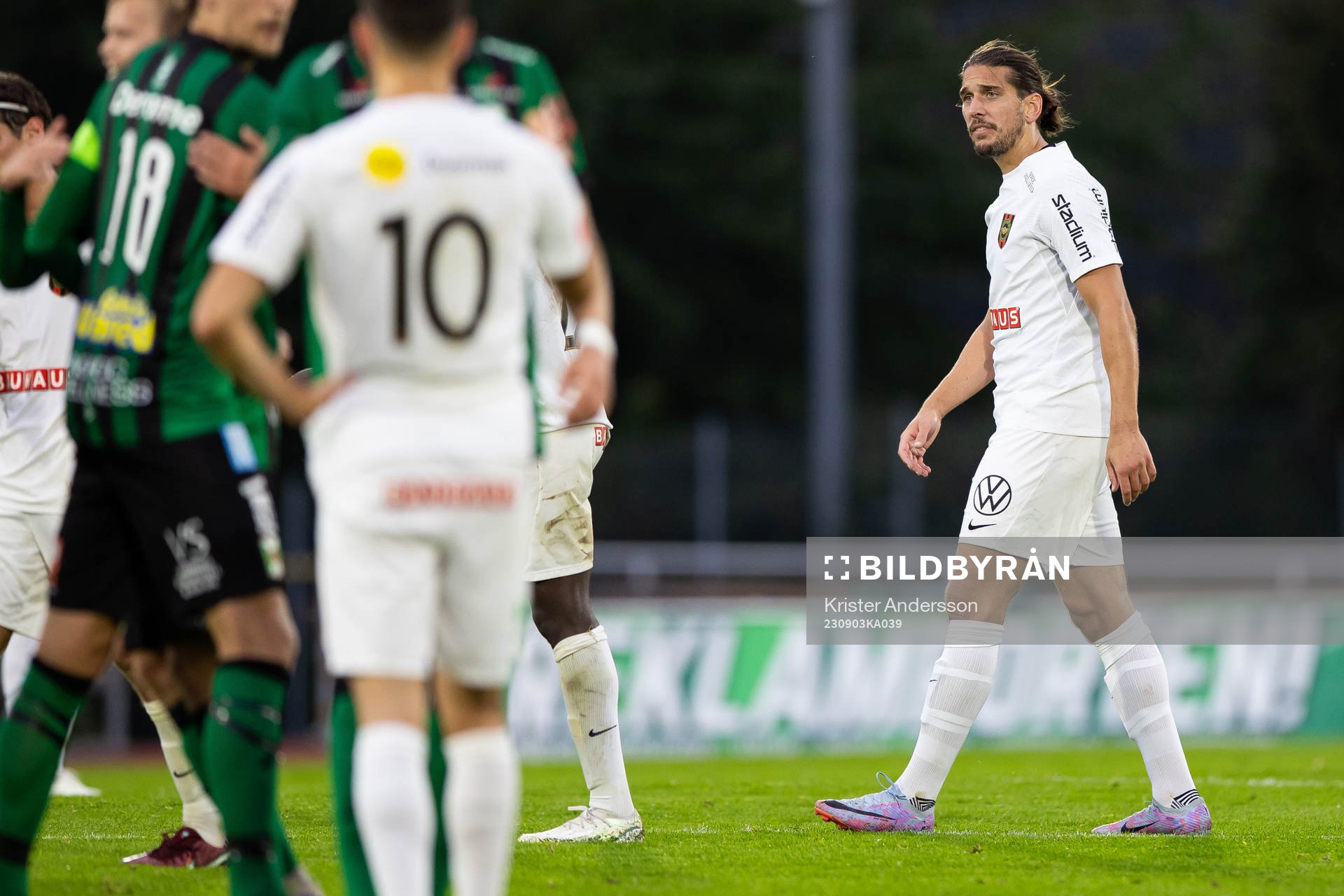 Brommapojkarnas Nikola Vasic deppar