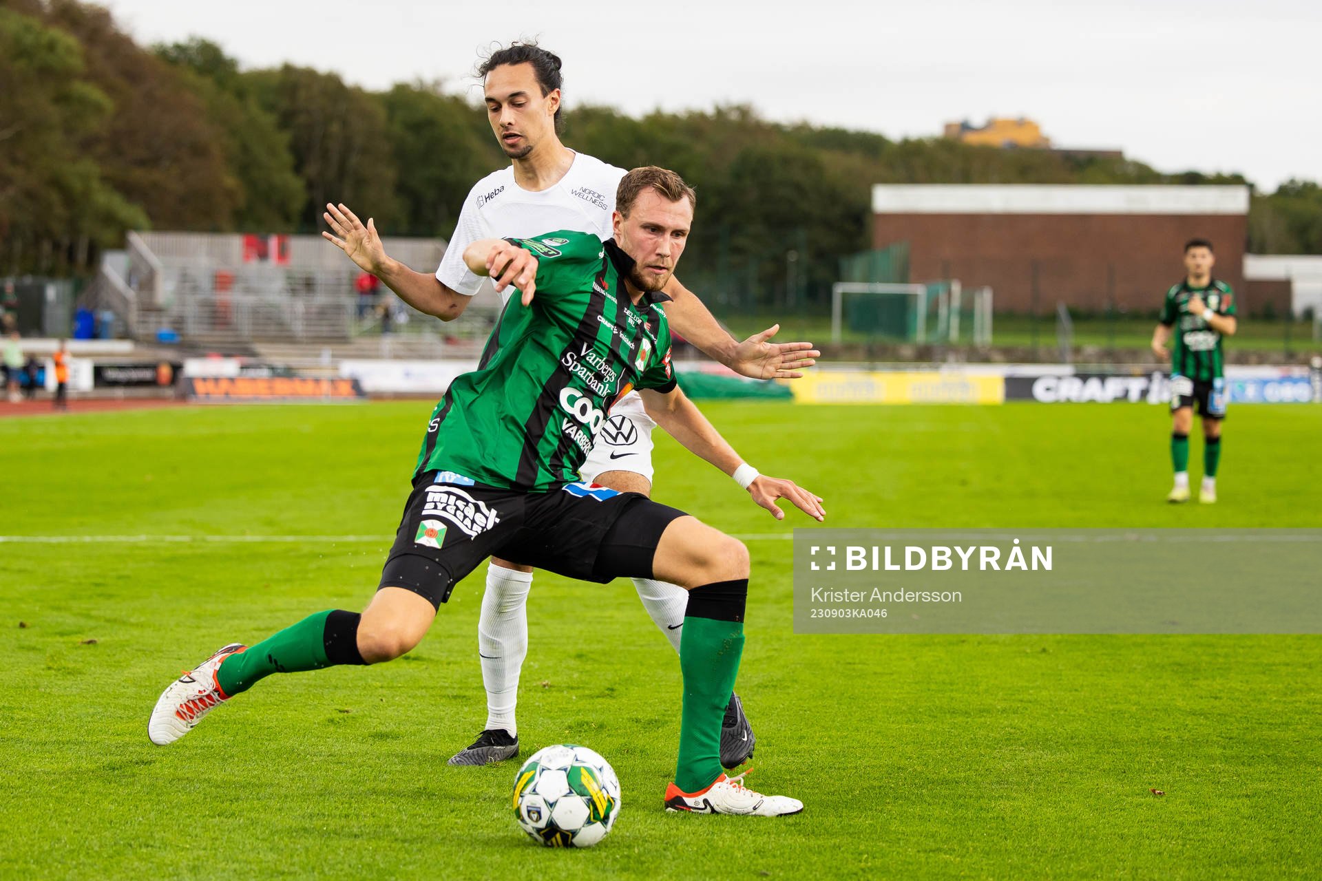 Varbergs Niklas Dahlström och Brommapojkarnas Monir Jelassi