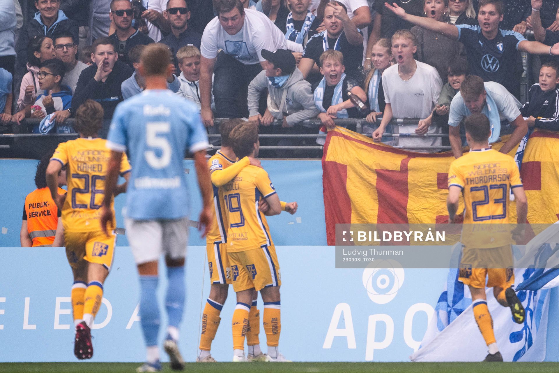 IFK Göteborgs Arbnor Mucolli jublar
