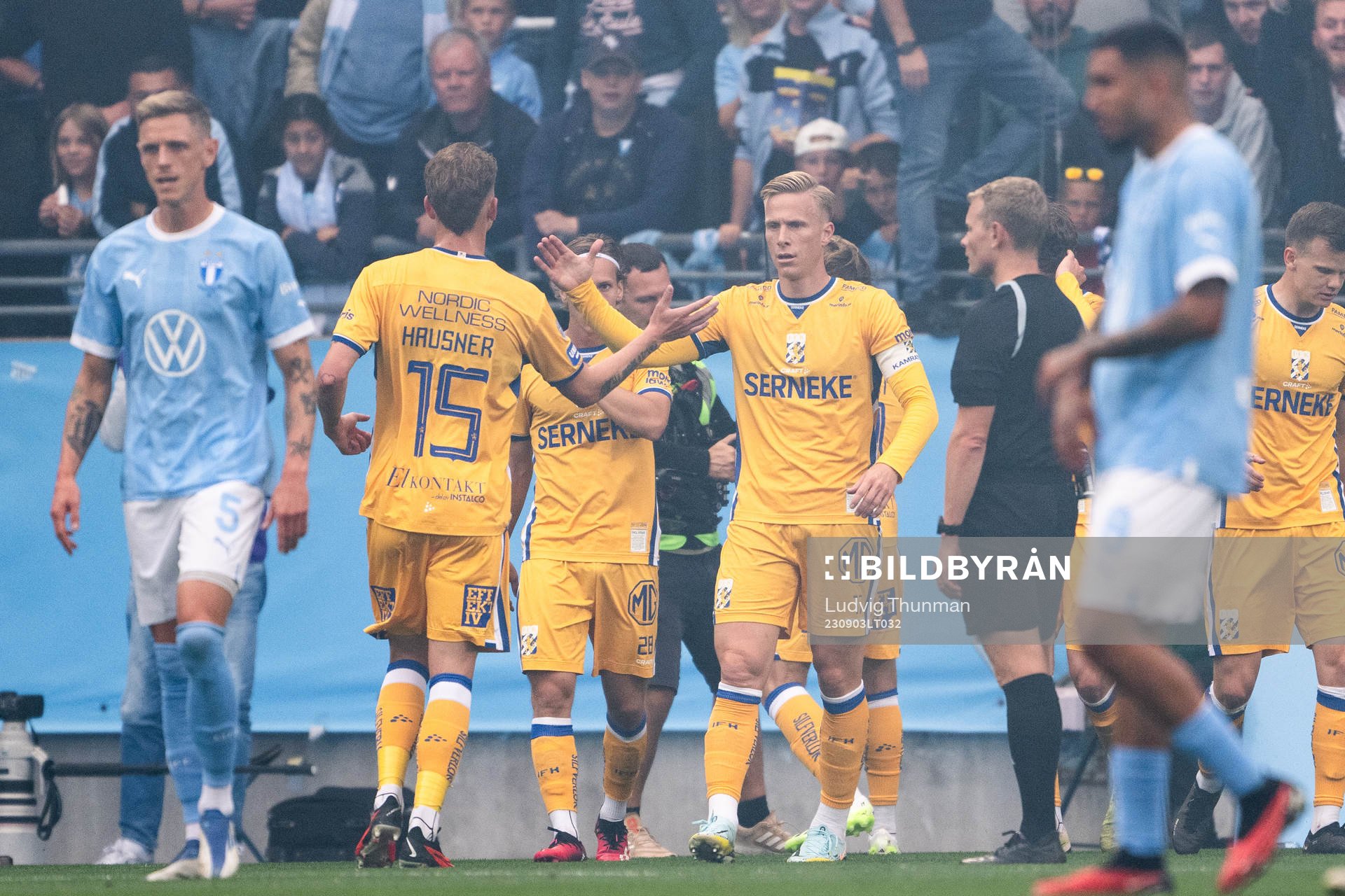 IFK Göteborgs spelare jublar