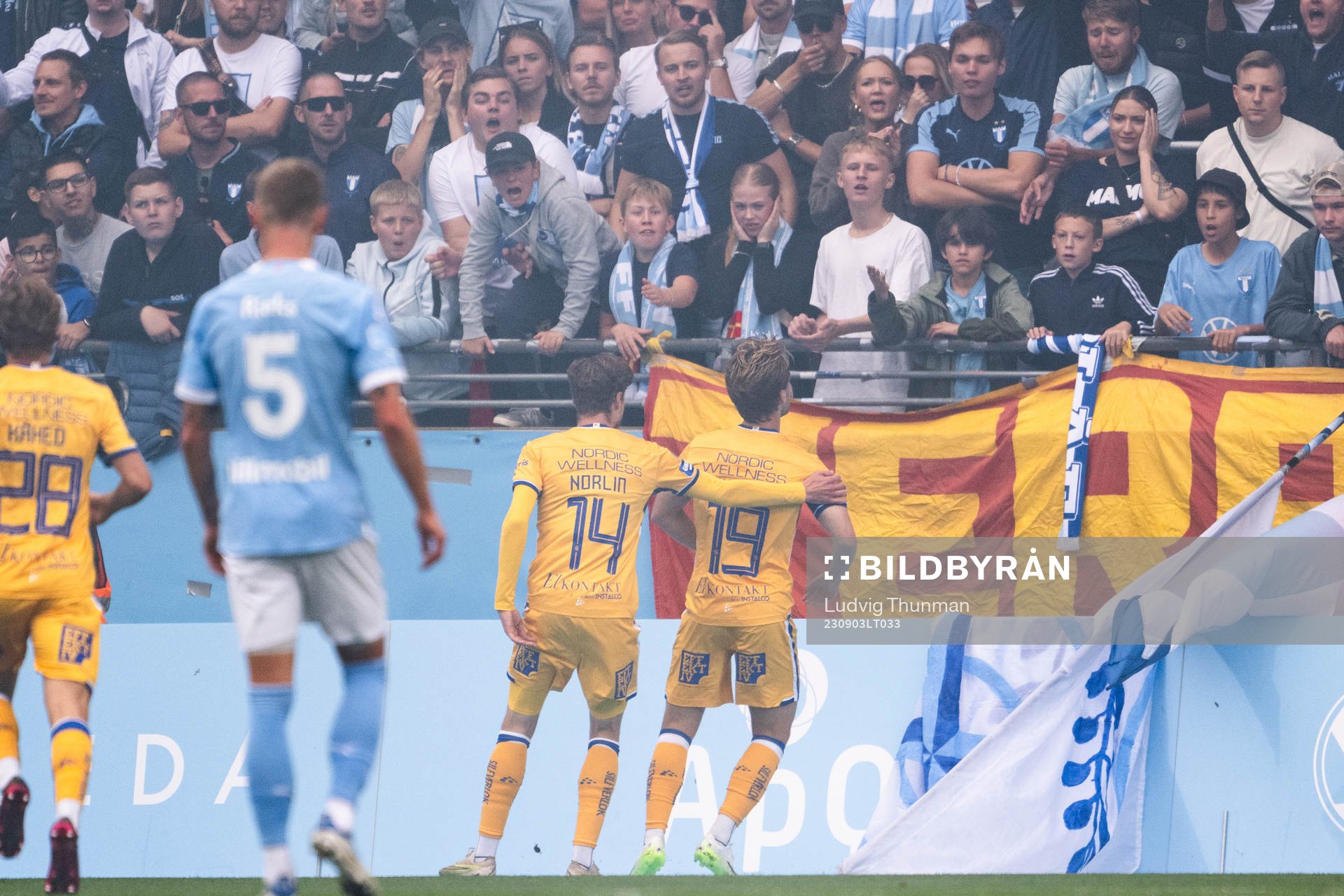 IFK Göteborgs Arbnor Mucolli jublar