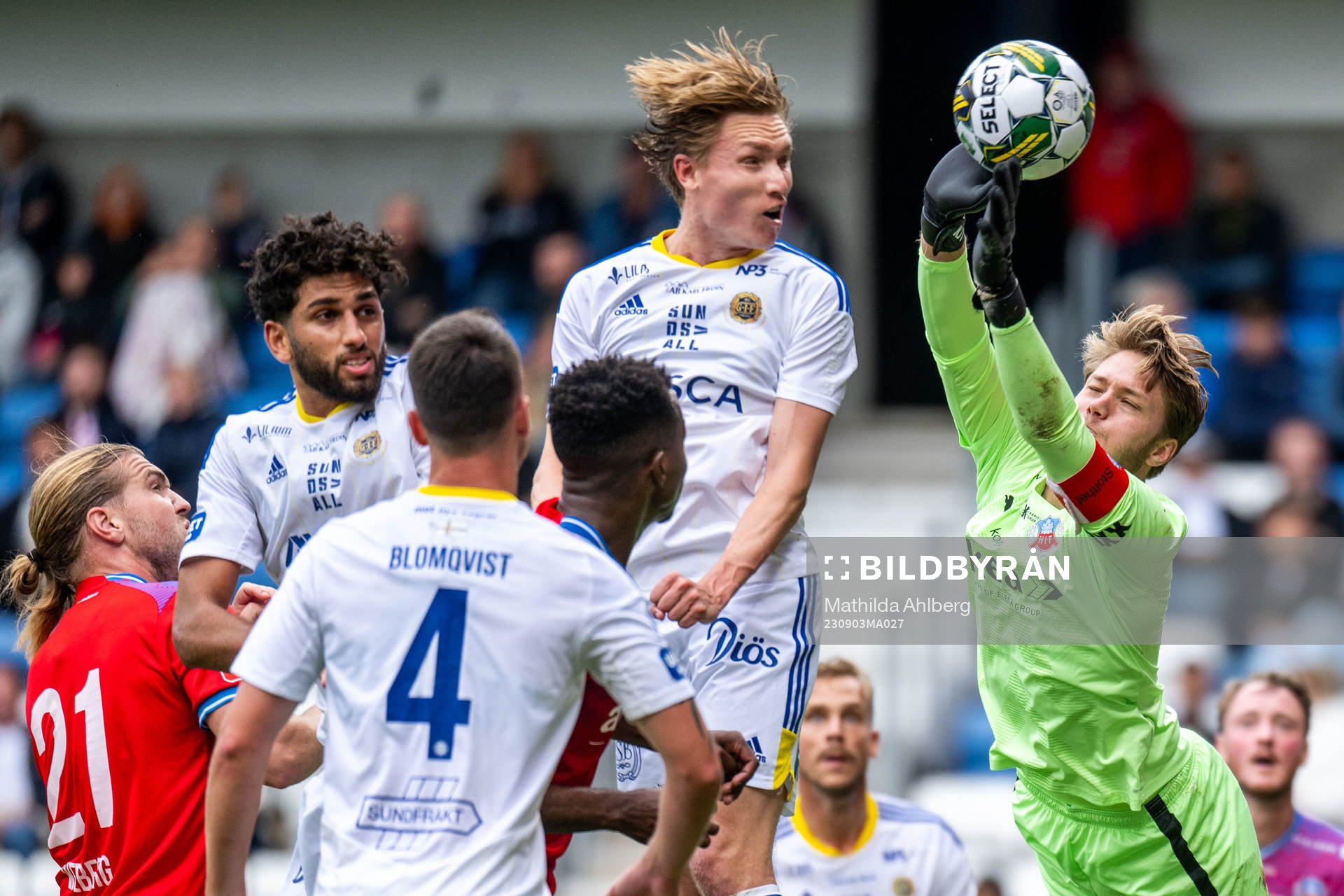 GIF Sundsvalls Marcus Burman och Helsingborgs målvakt