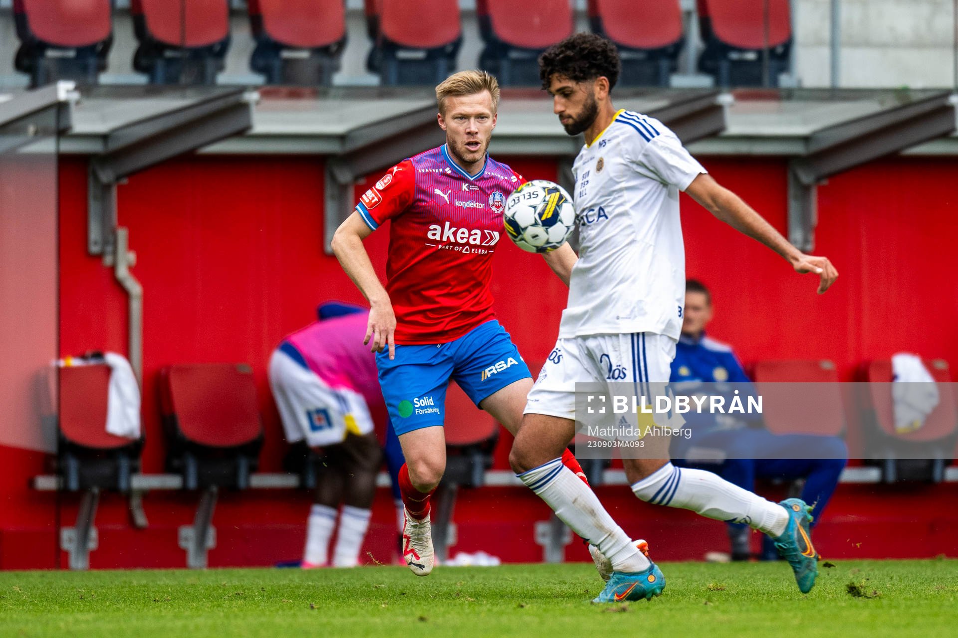 Helsingborgs Andreas Landgren och GIF Sundsvalls Paya