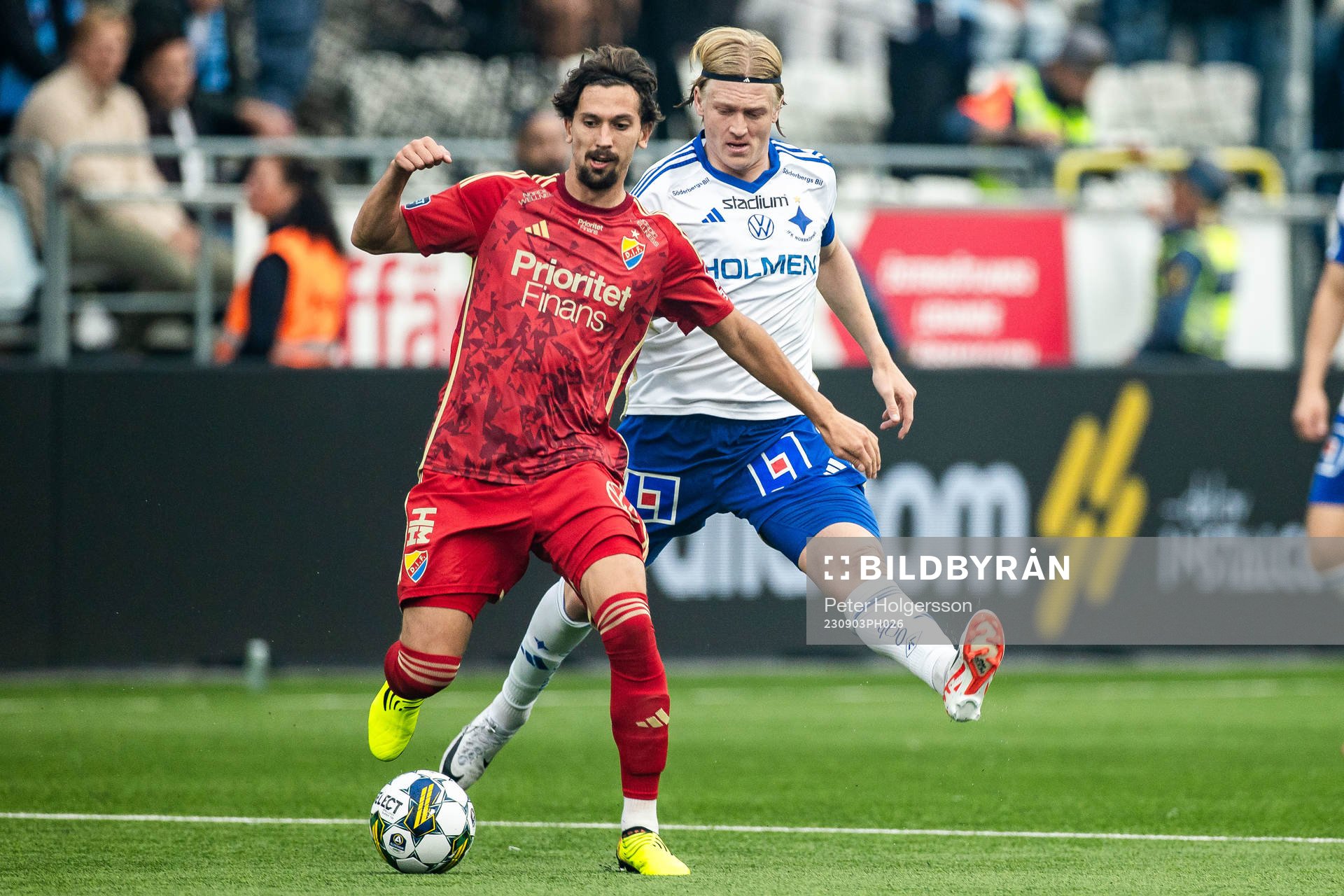Djurgårdens Gustav Wikheim och IFK Norrköpings Daniel