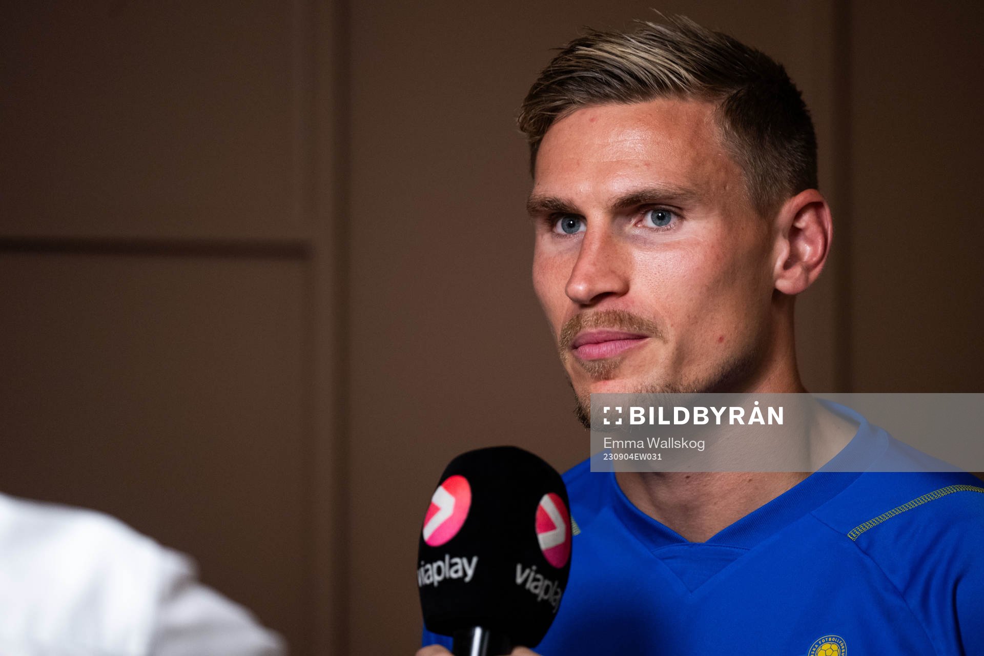 Carl Starfelt of the Swedish national football team at a