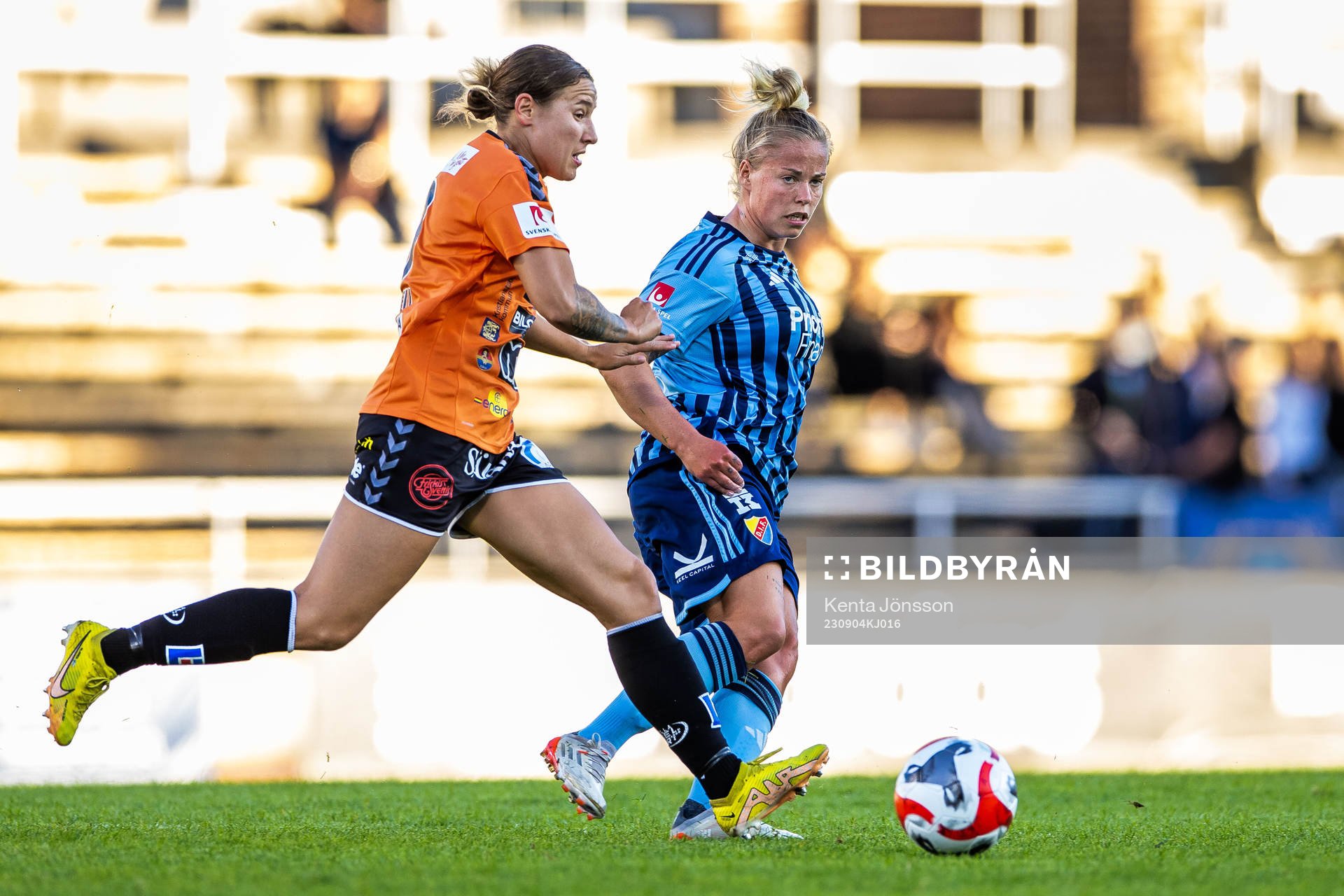 Kristianstads Carly Wickenheiser och Djurgårdens Therese