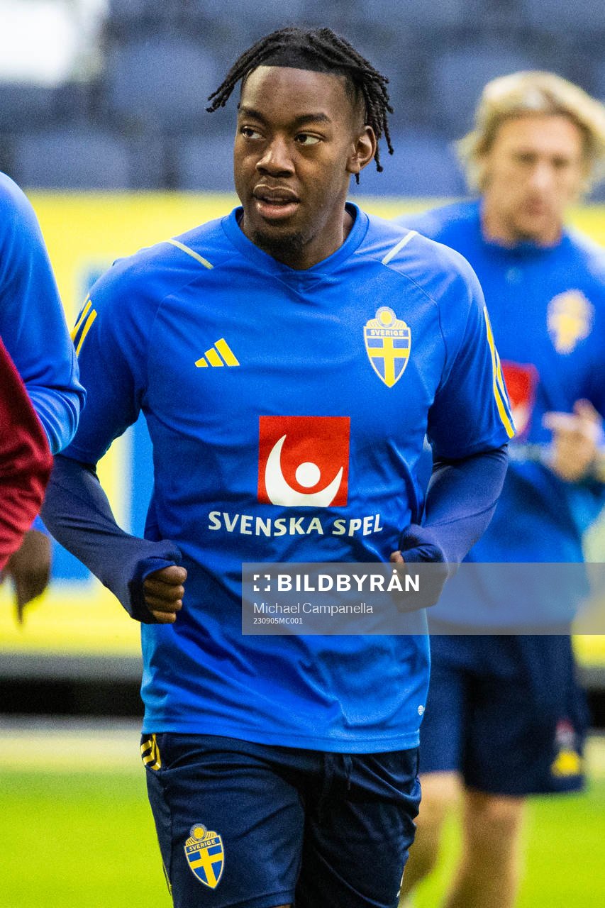 Anthony Elanga of Sweden