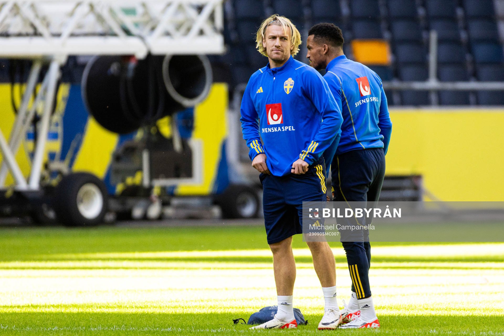 Emil Forsberg and Martin Olsson of Sweden