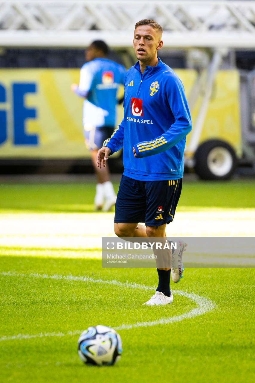 Jesper Karlsson of Sweden