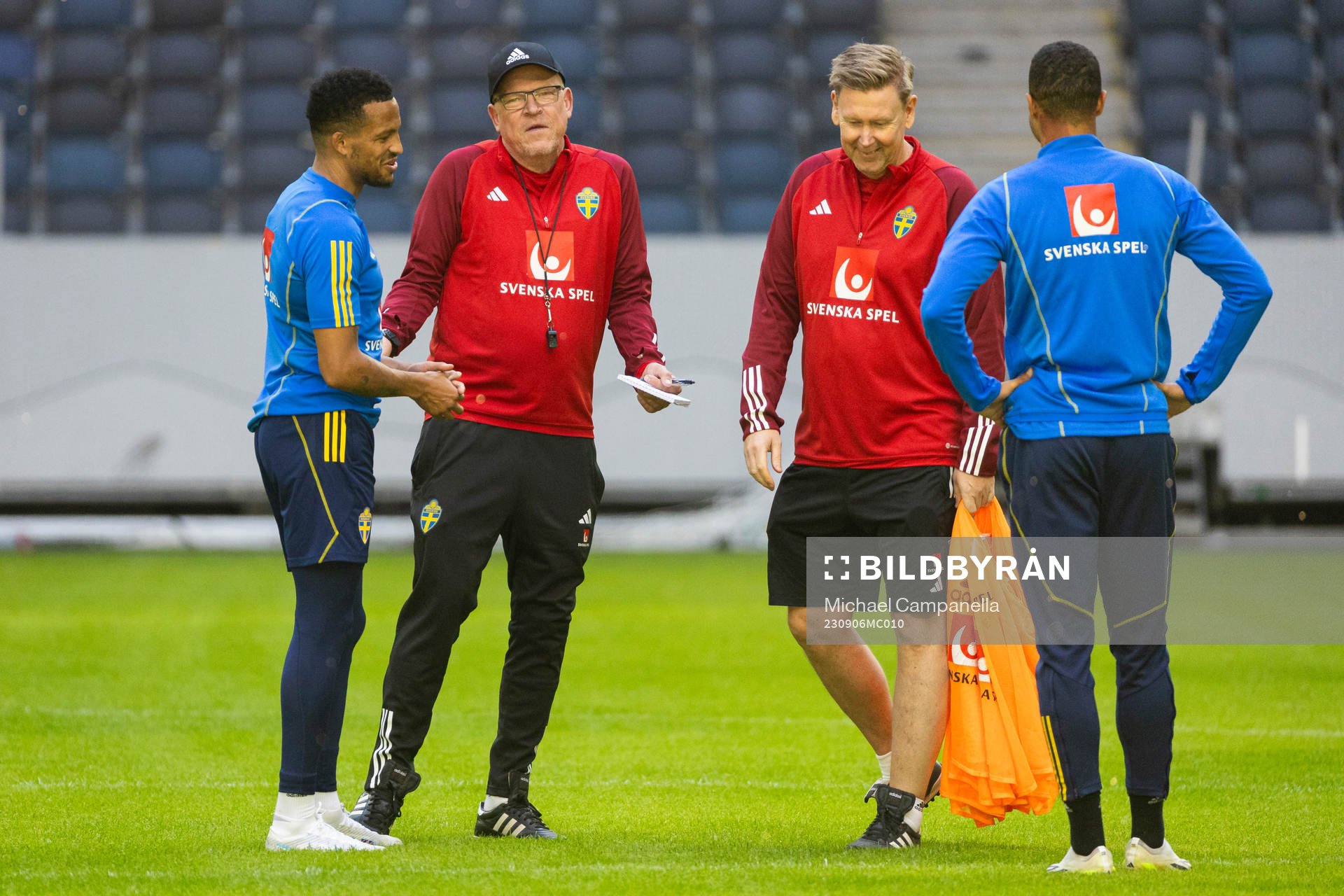 Martin Olson, Janne Andersson, and Robin Quaison of Sweden