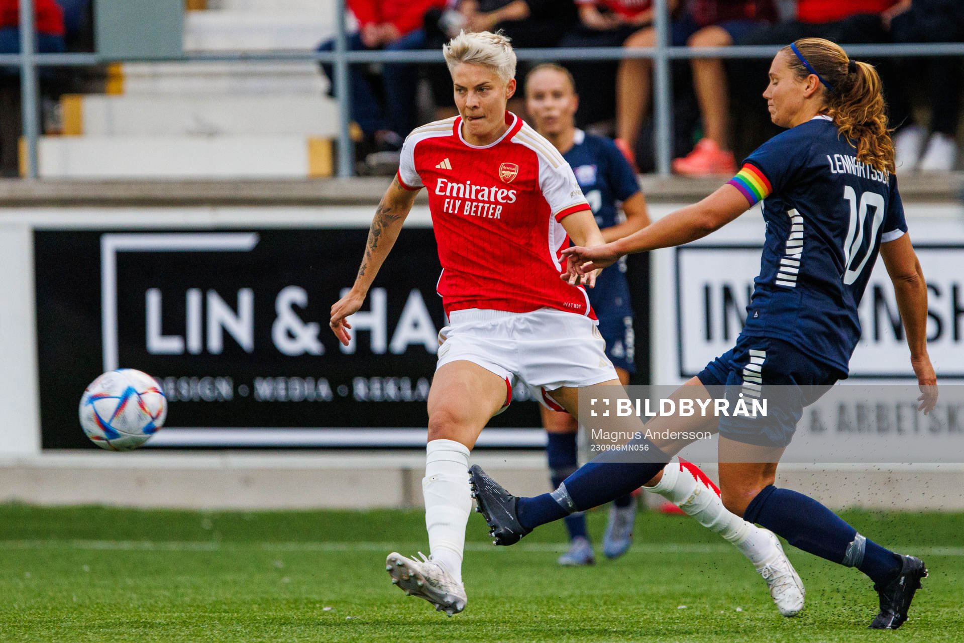 Arsenals Lina Hurtig och Linköpings Emma Lennartsson