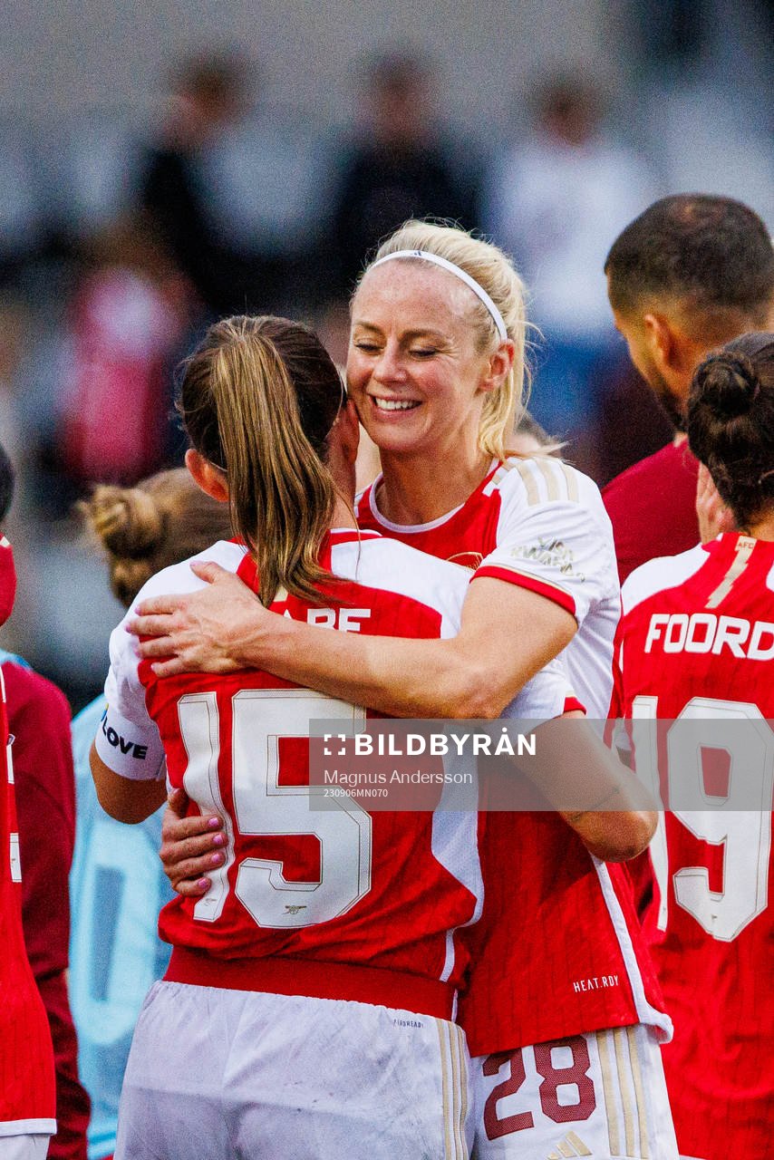 Amanda Ilestedt of Arsenal celebrates after the UEFA Women’s Champions League round 1 semifinal match between Linköping and Arsenal on September 6, 2023 in Linköping.