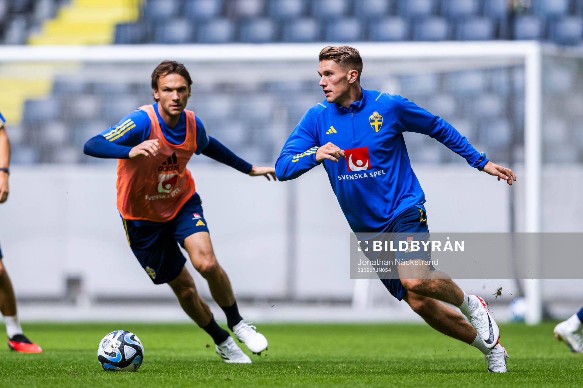 Viktor Gyökeres and Albin Ekdal of the Swedish national