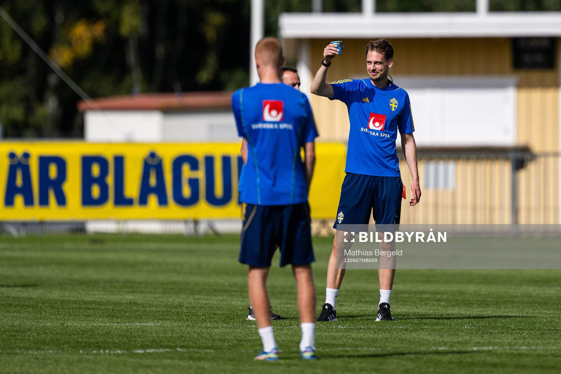 Head Coach Daniel Bäckström of the Swedish under-21