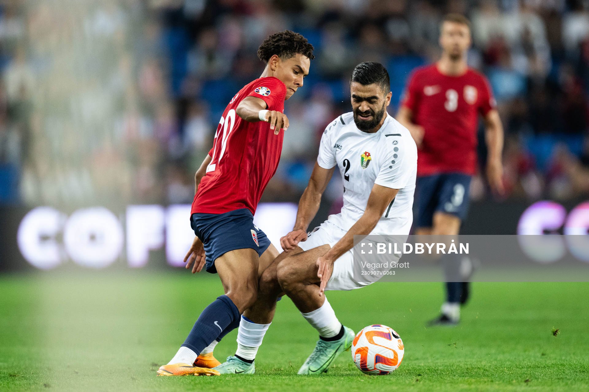 Antonio Nusa of Norway and Mohammad Abuhasheesh of Jordan