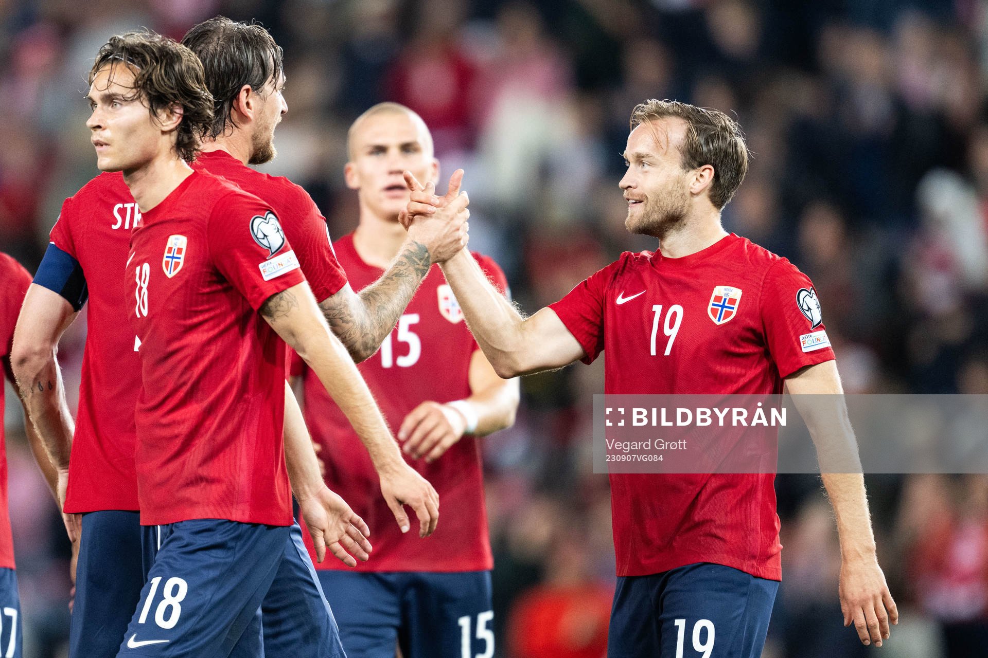 Bård Finne celebrates